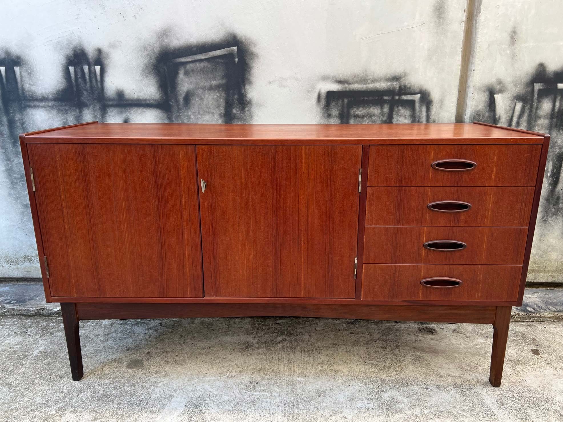 mid-century-fler-64-teak-sideboard-1.jpg