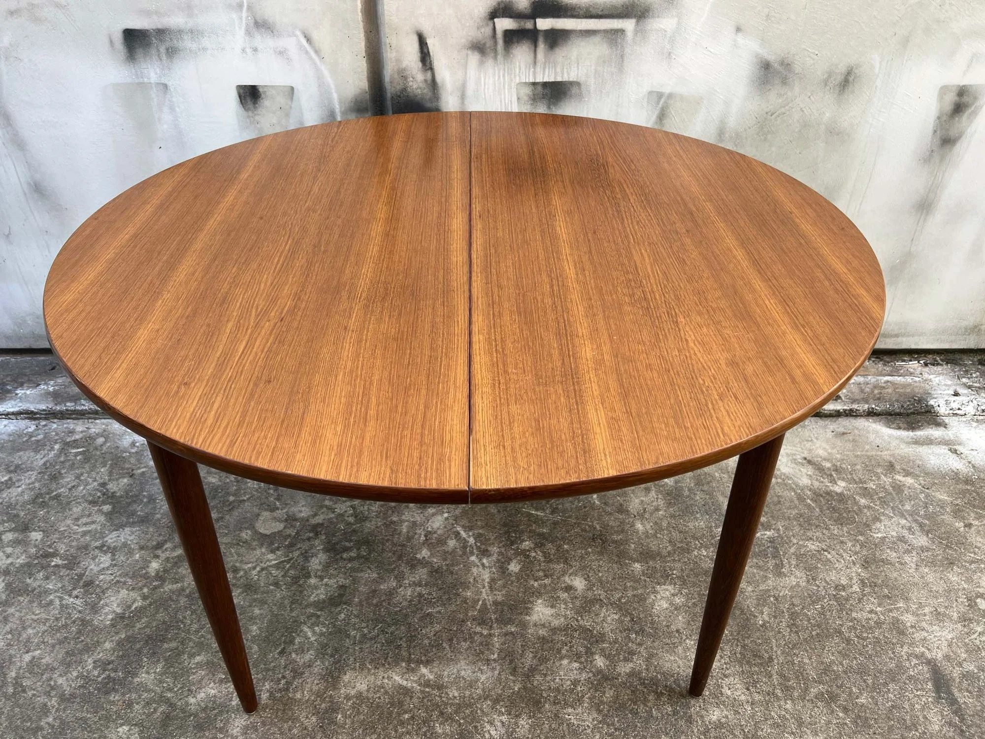 mid-century-dqf-blackbean-round-extension-dining-table-2.jpg