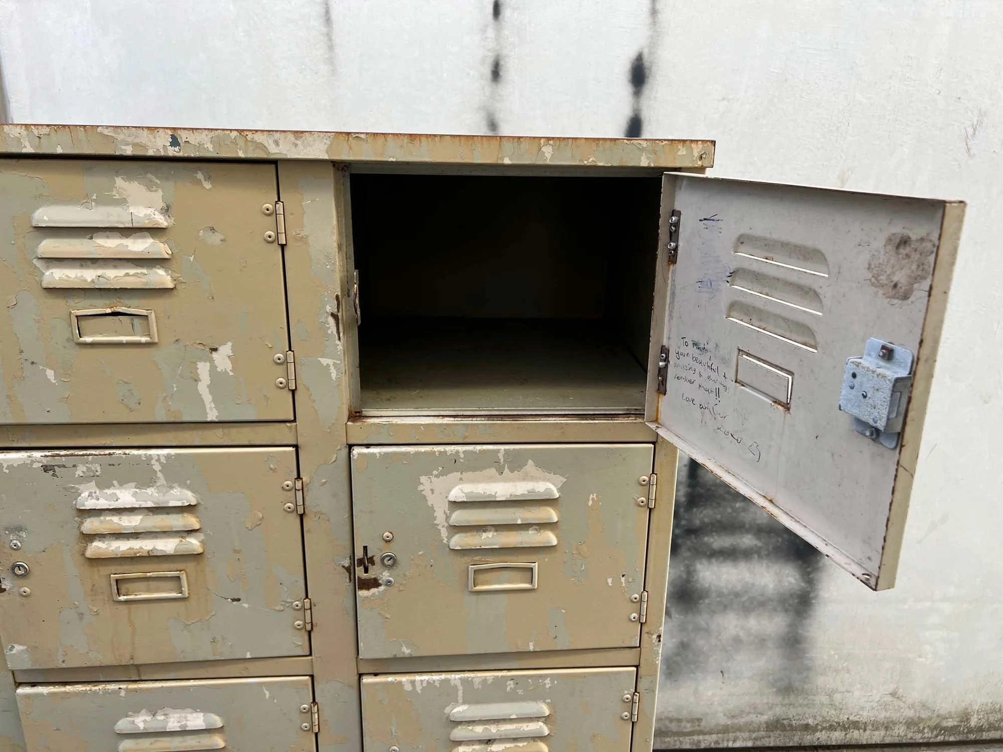 vintage-industrial-metal-school-lockers-6.jpg