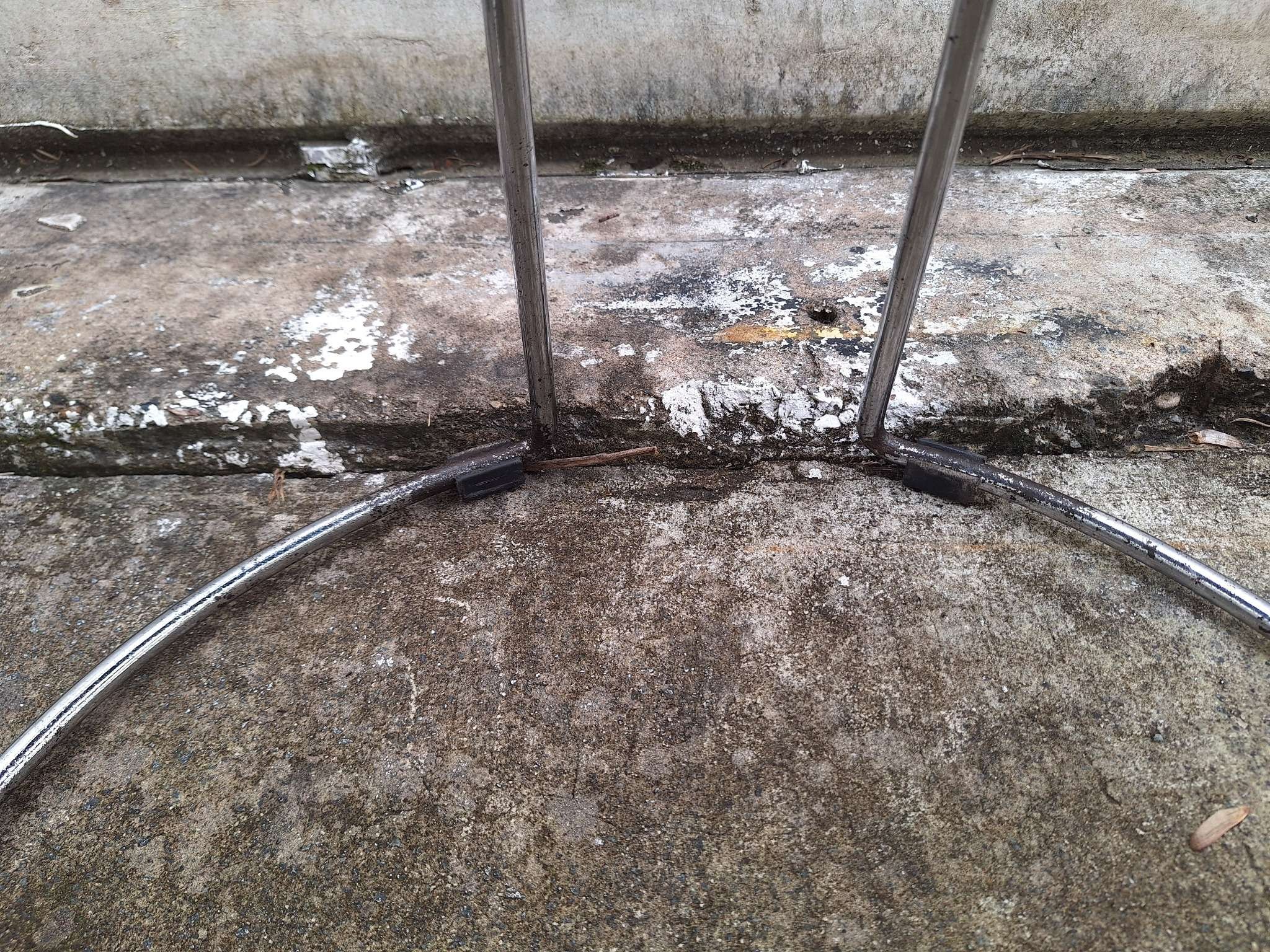 postmodern blue chrome dining chair rust detail 1