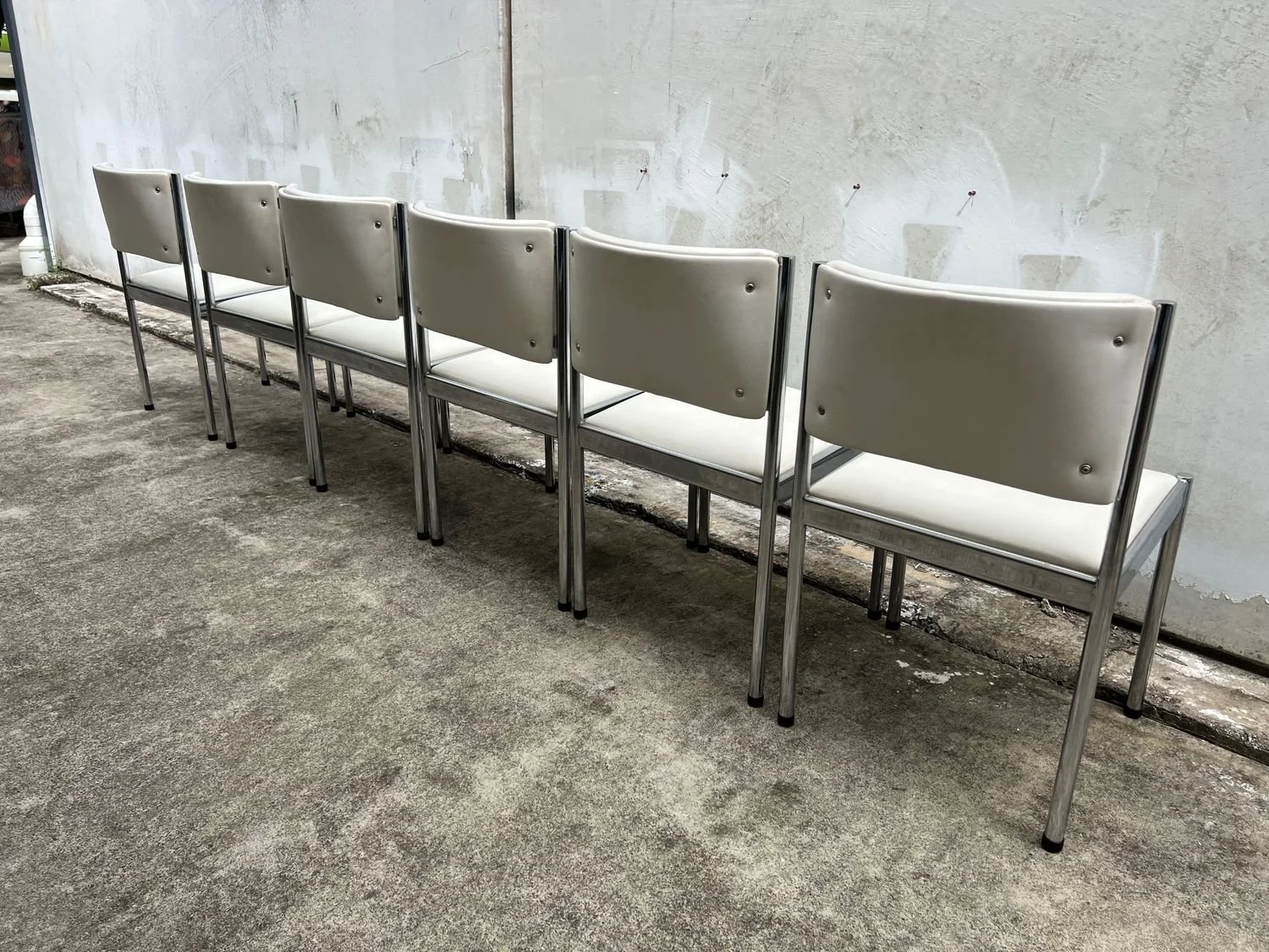 Set of six 1970s vintage dining chairs by Wallace Furniture