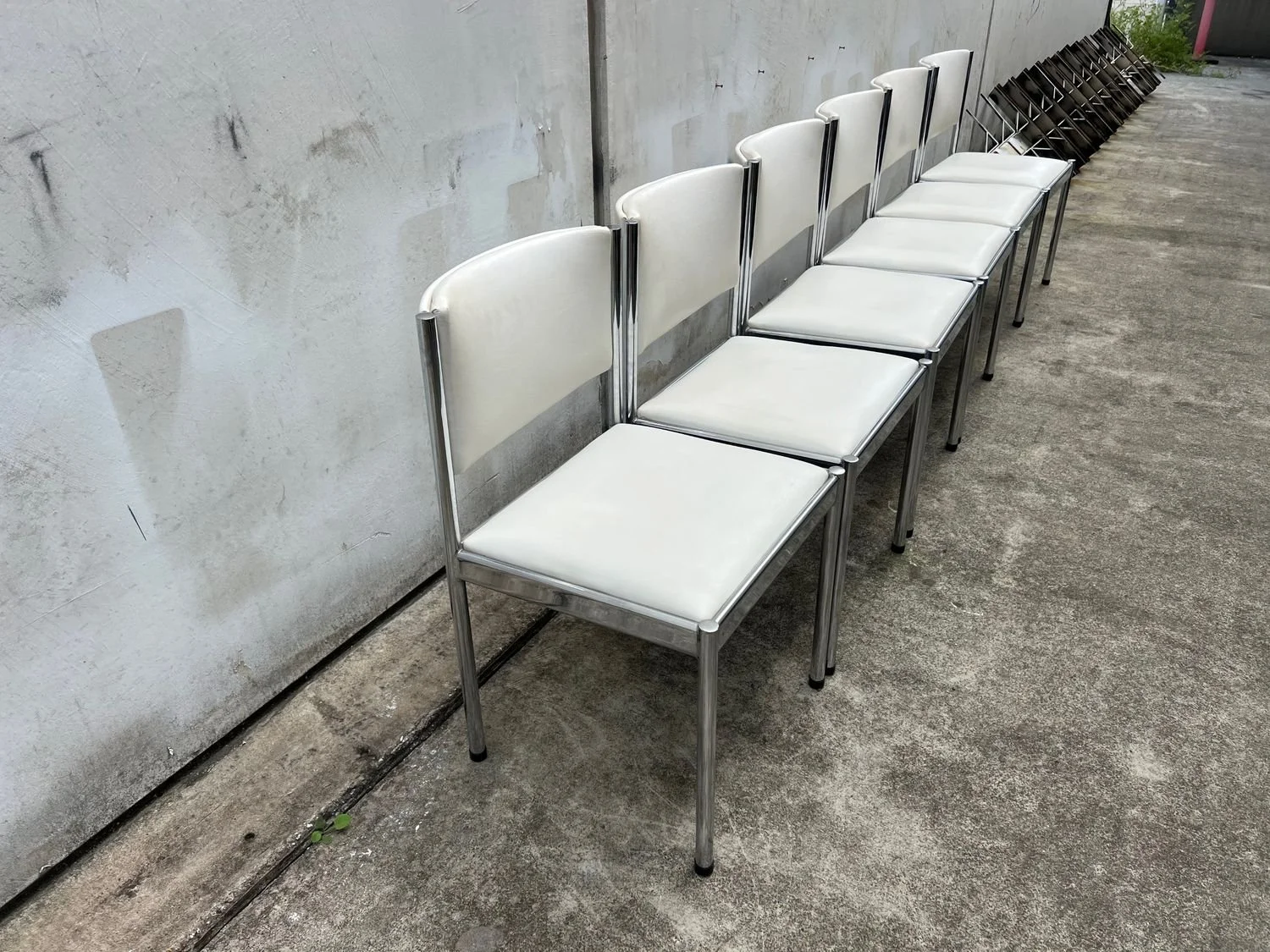 Set of six 1970s vintage dining chairs by Wallace Furniture