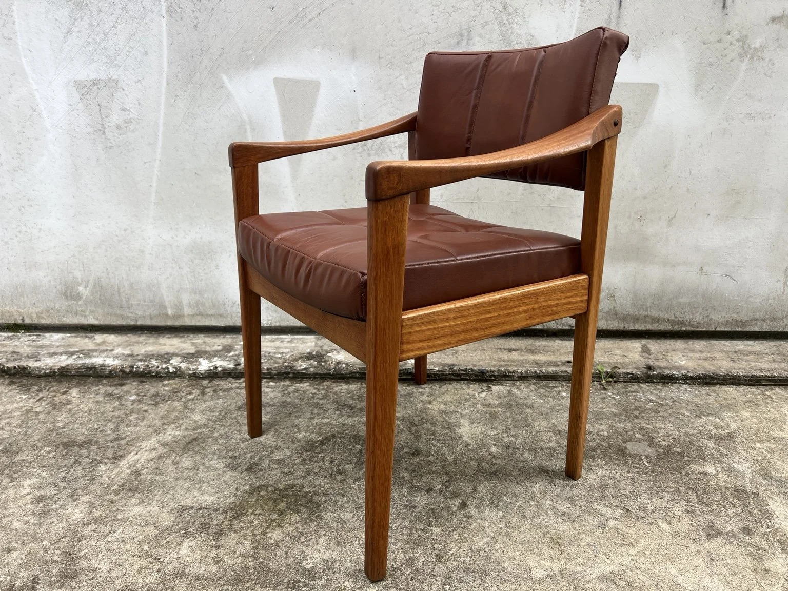 mid-century restored leather office chair 07