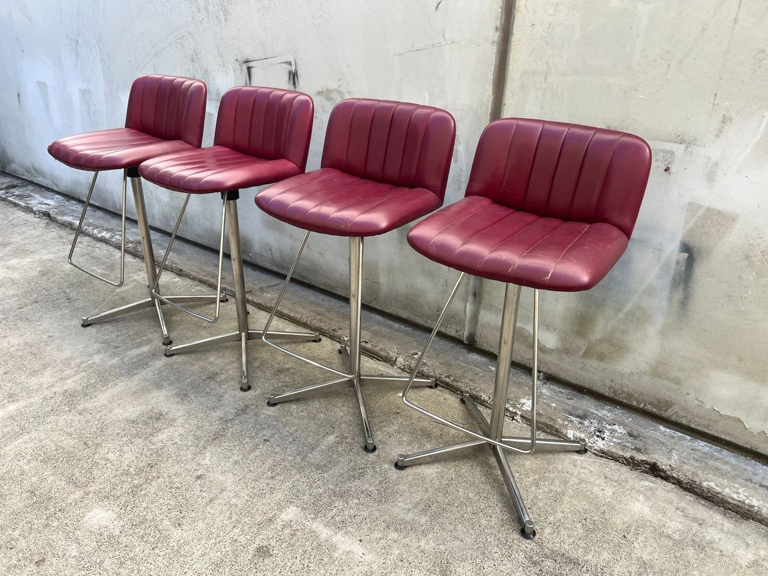 Set of 4 Original Mid-Century Swivel Bar Stools