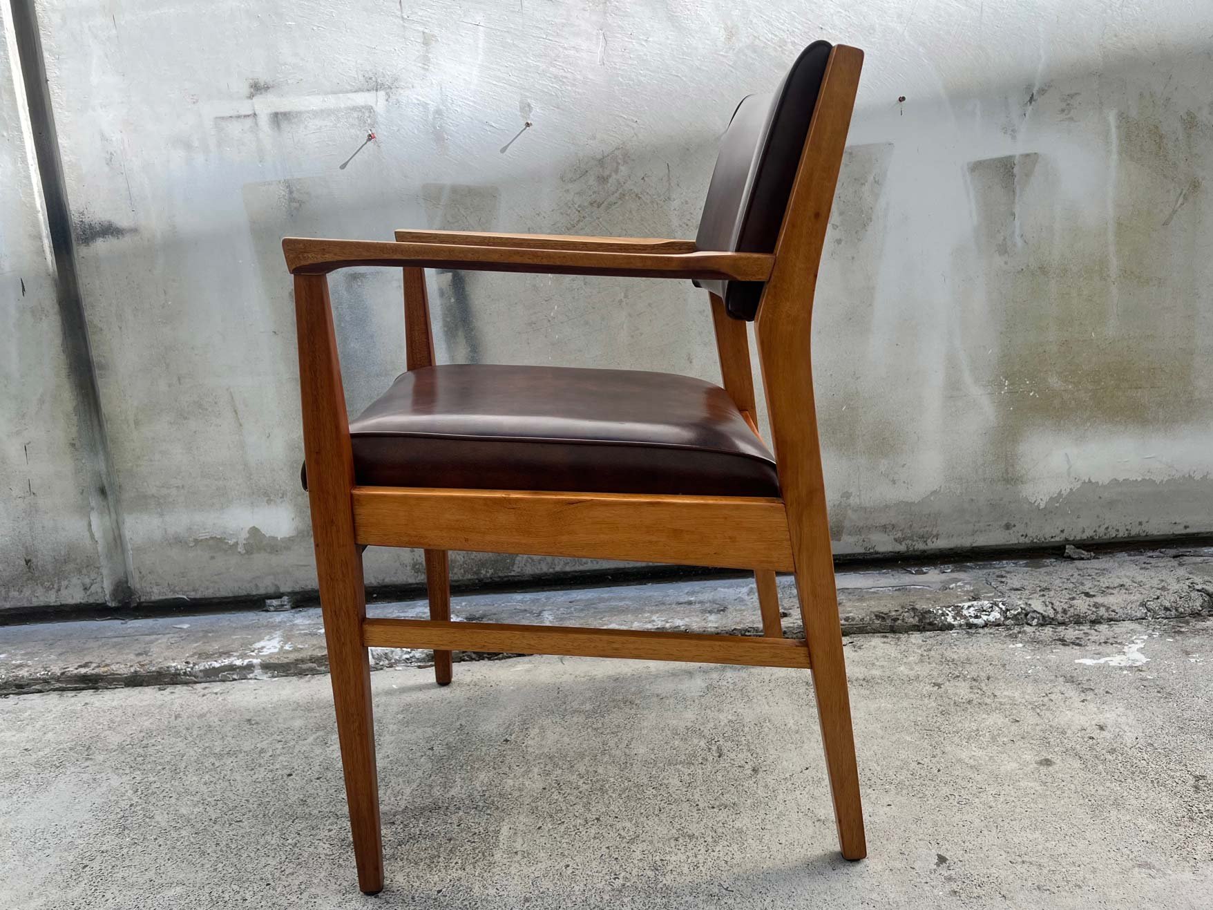 Restored Mid-Century Modern Office Chair Occasional Chair