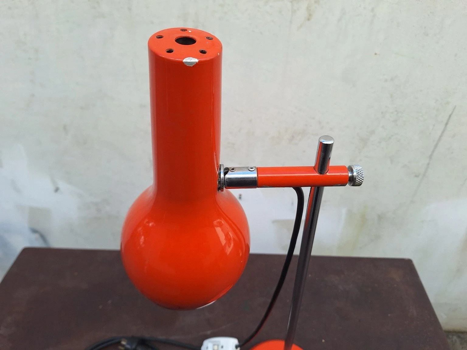 Sculptural orange shade detail on vintage Oslo table lamp