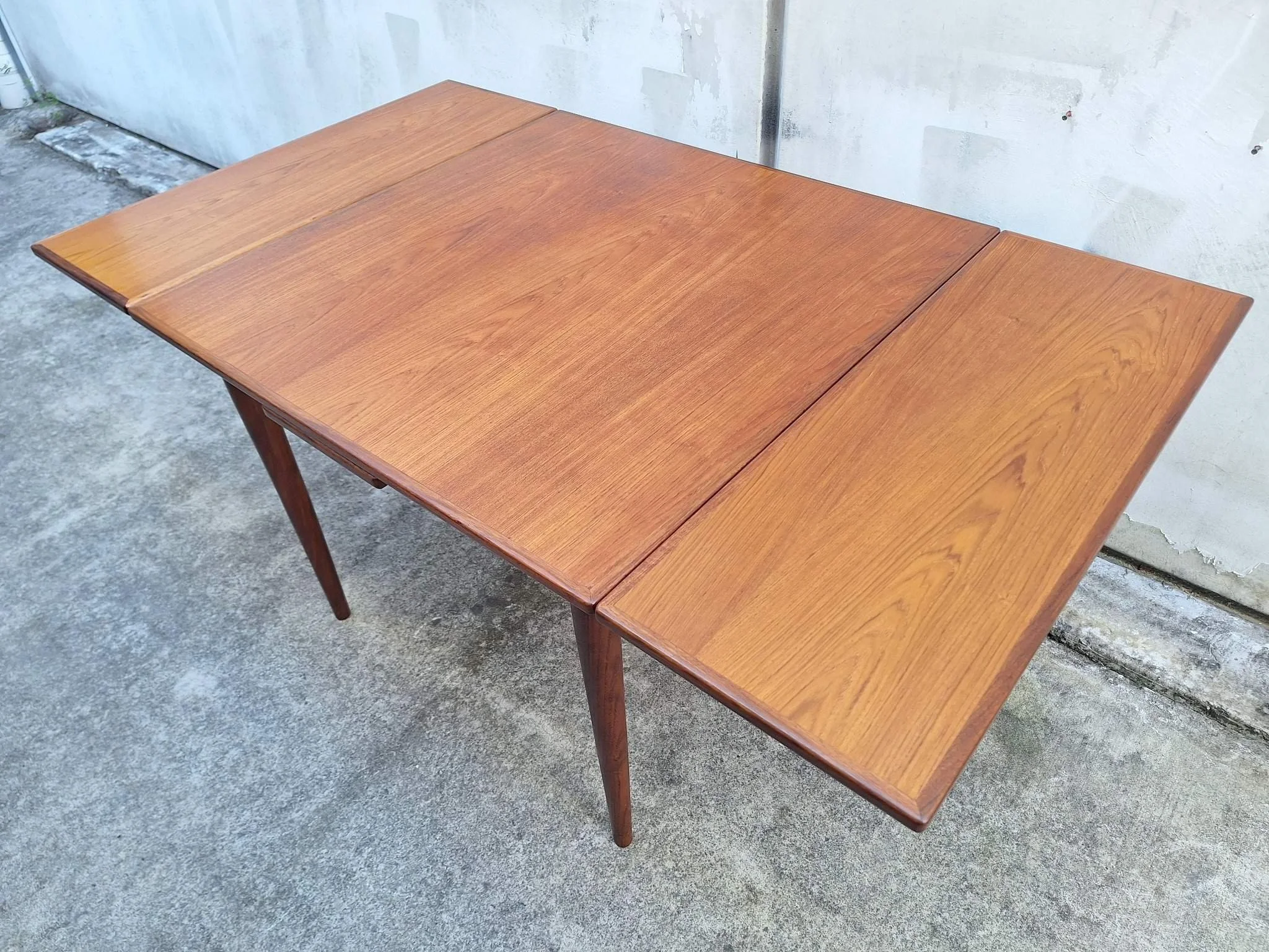 mid-century teak extension dining table 03.jpg