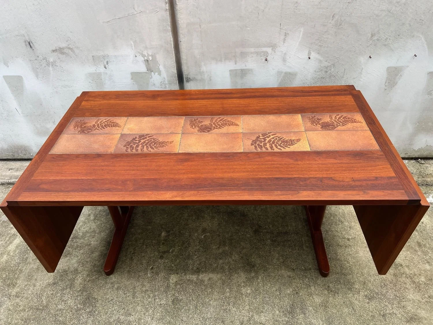 Mid-Century Danish Drop Leaf Dining Table by Gangsø Møbler