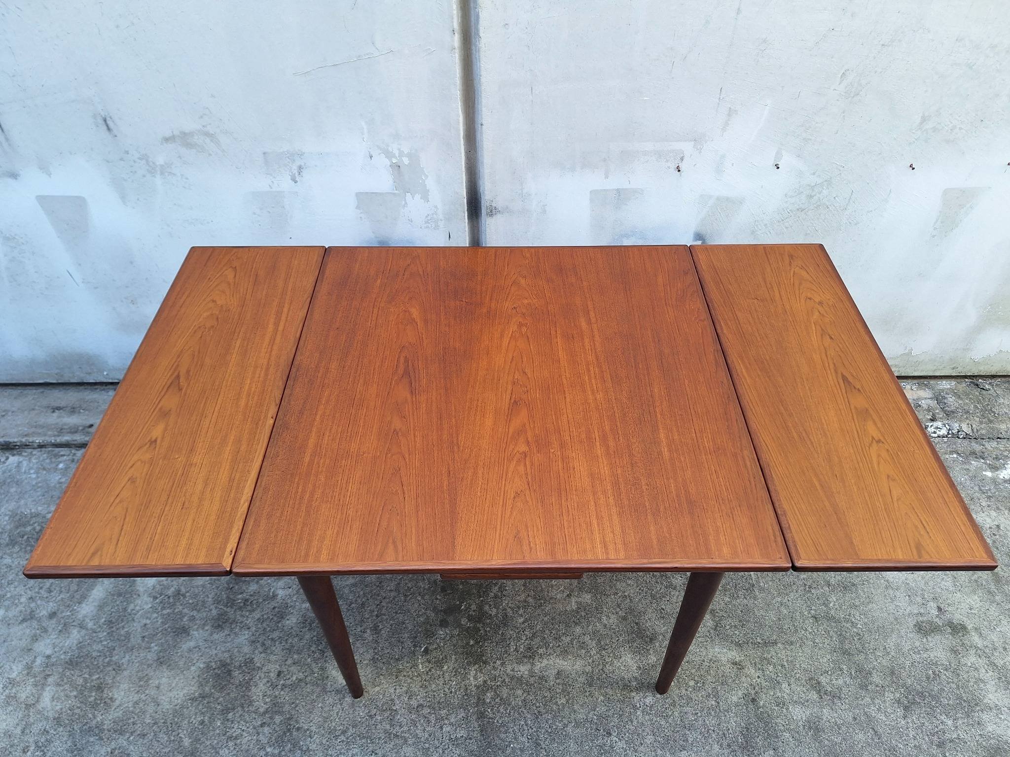 mid-century teak extension dining table 05.jpg