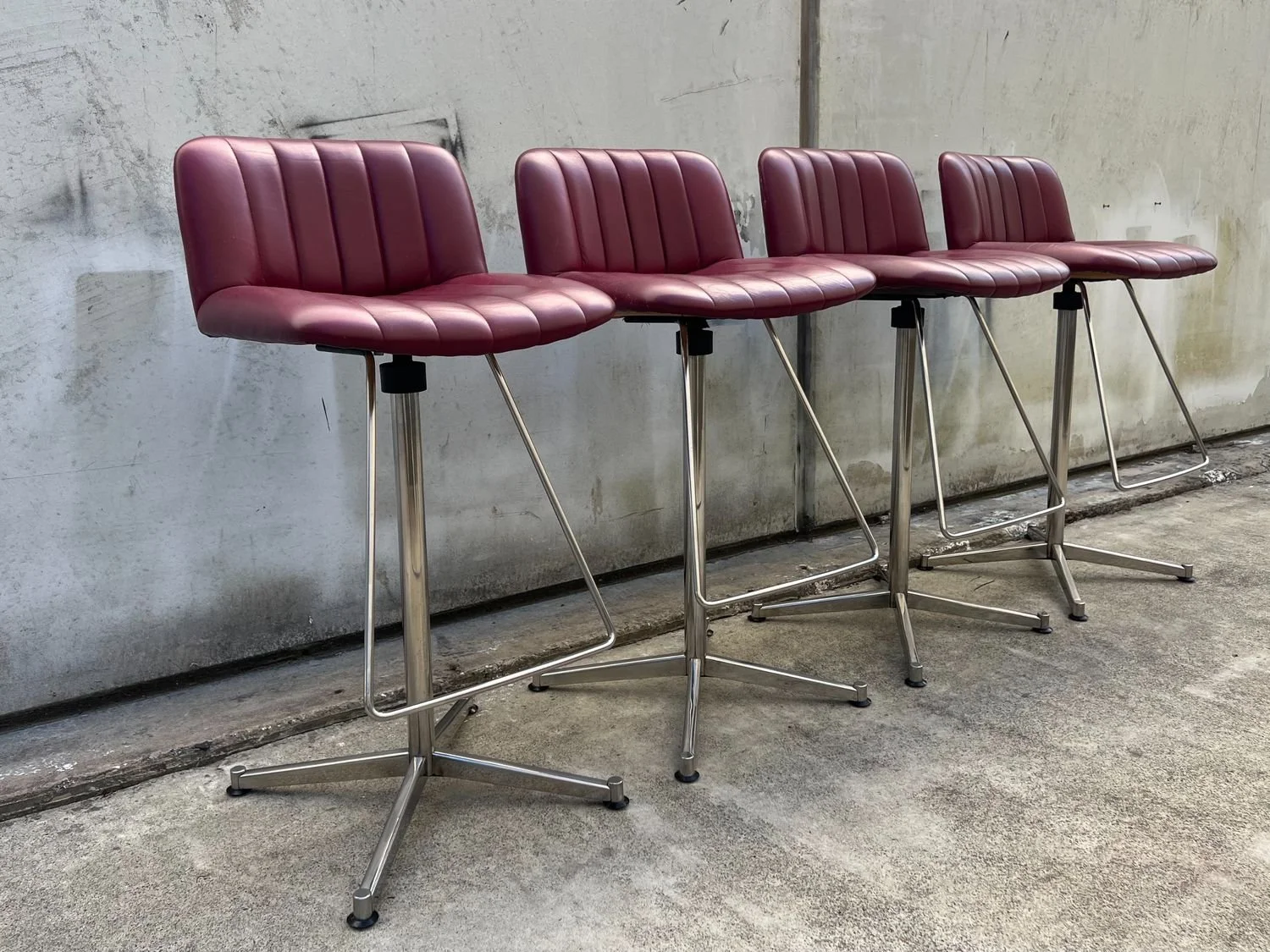 Set of 4 Original Mid-Century Swivel Bar Stools