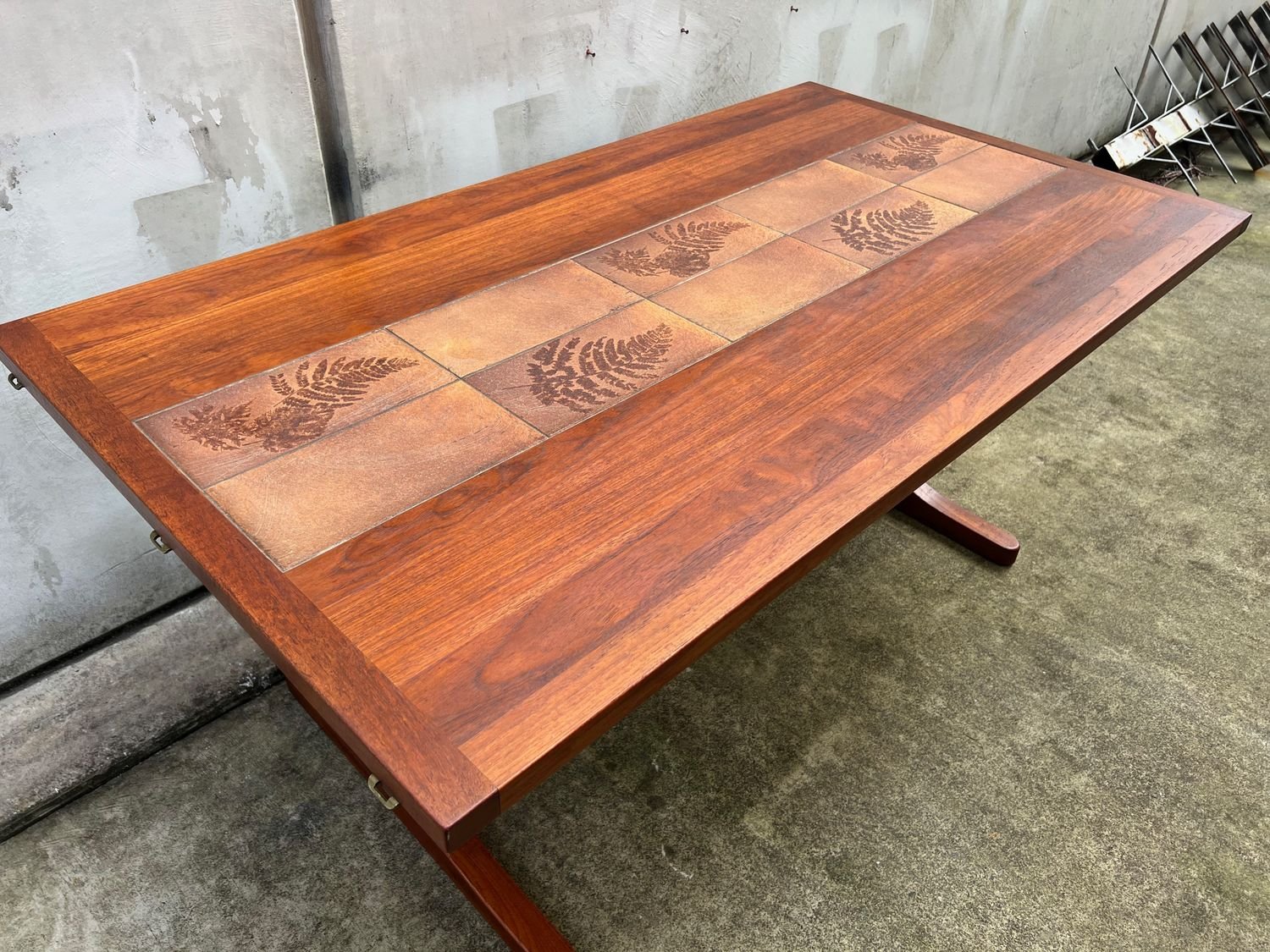 Mid-Century Danish Drop Leaf Dining Table by Gangsø Møbler