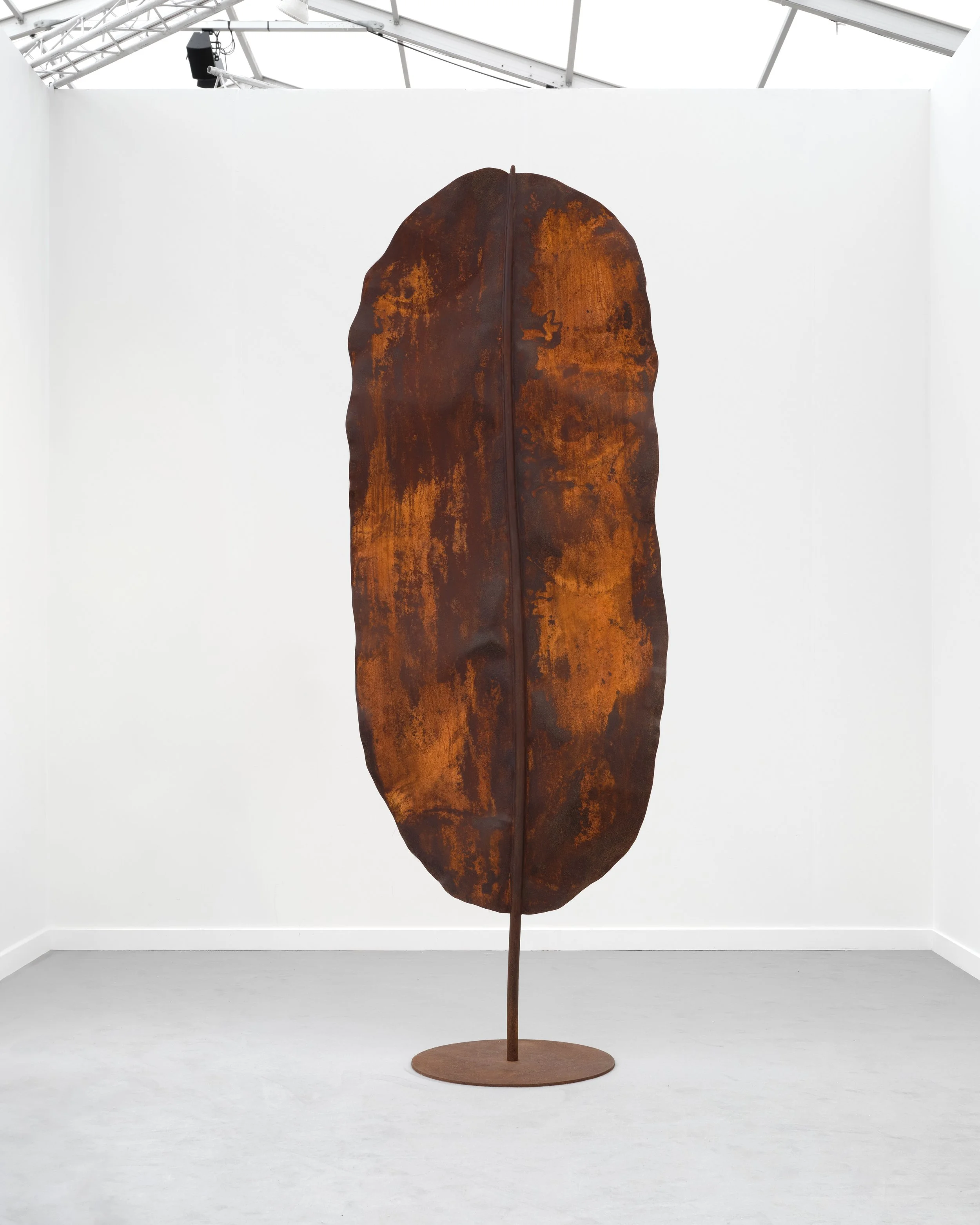 Zenobia Lee "Banana Leaf as a Case for Modernity (case 3)," 2025 Rusted steel 96 x 29 in (244 x 74 cm)
