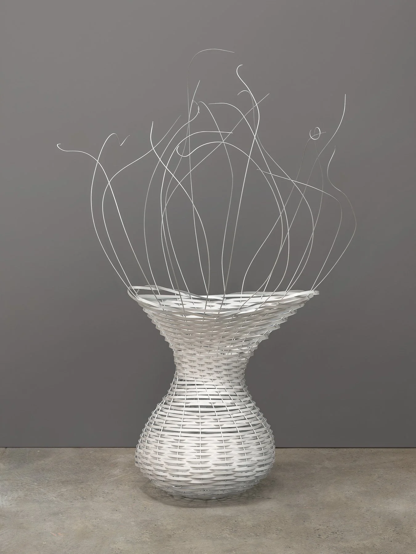 Zenobia Lee "Los Rios I," 2026 Steel cord, steel twine, oil-based paint 62 x 35 x 31 in (158 x 89 x 79 cm)