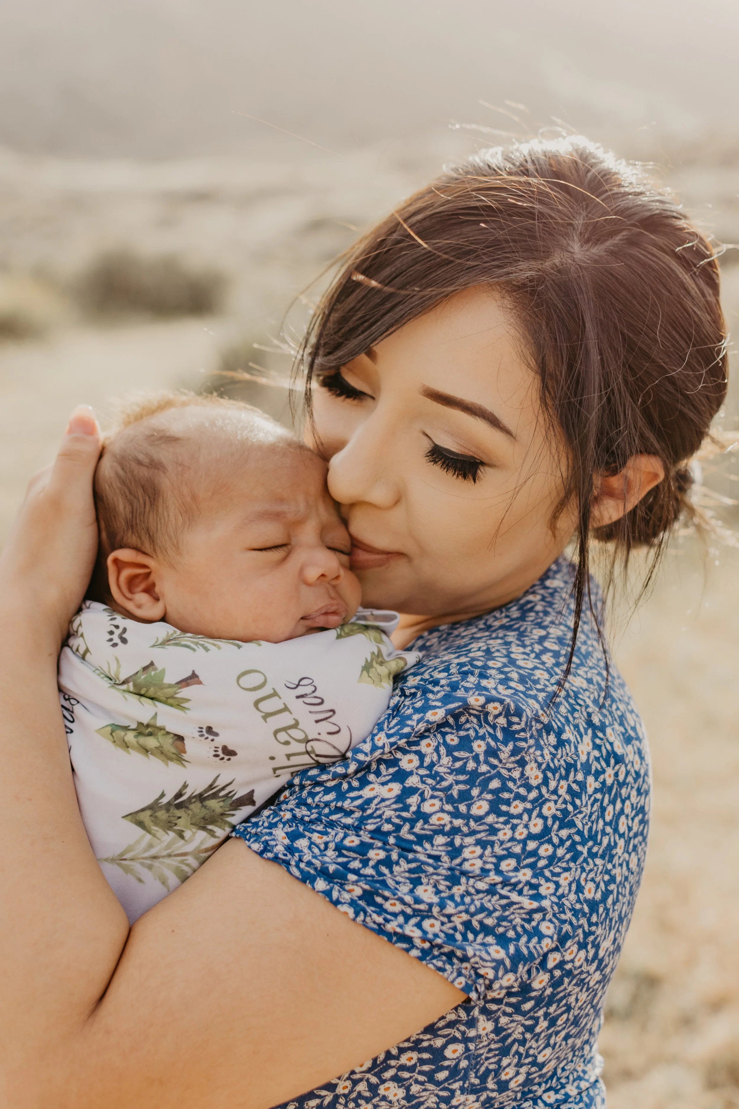 Newborn Photography Poses | Mommy and Me | Riverside, CA