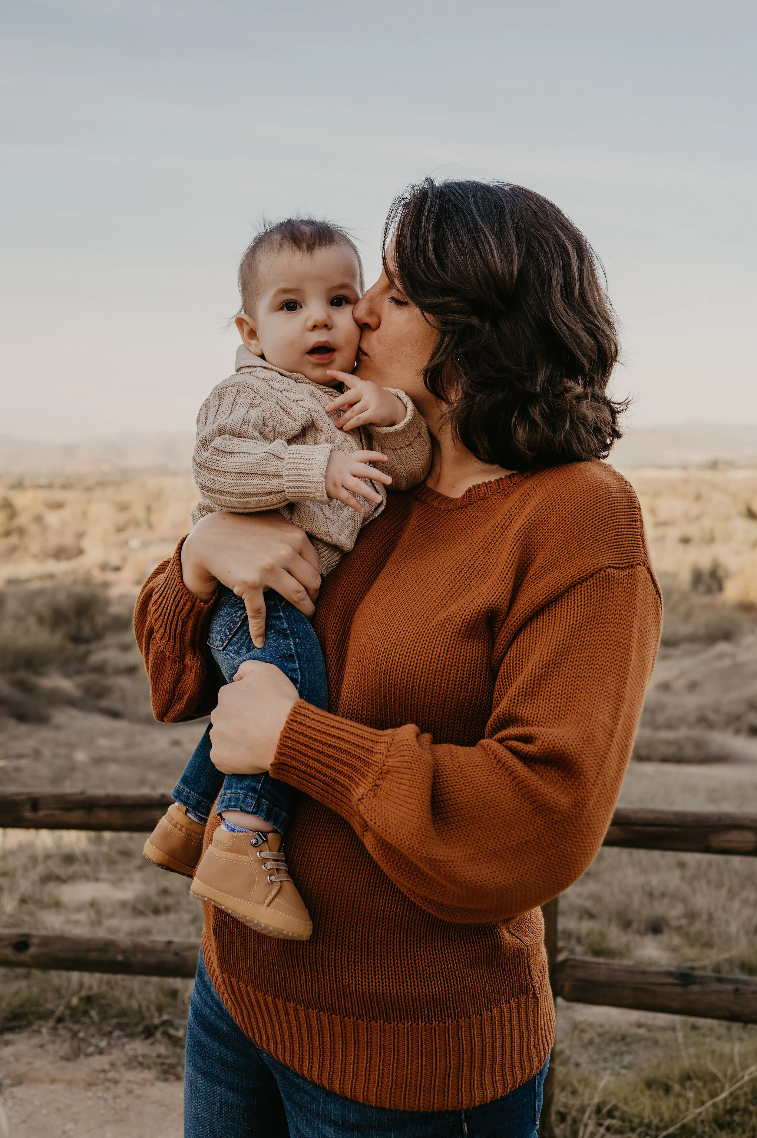 Family Photoshoot at Hidden Valley Nature Preserve | Riverside, CA