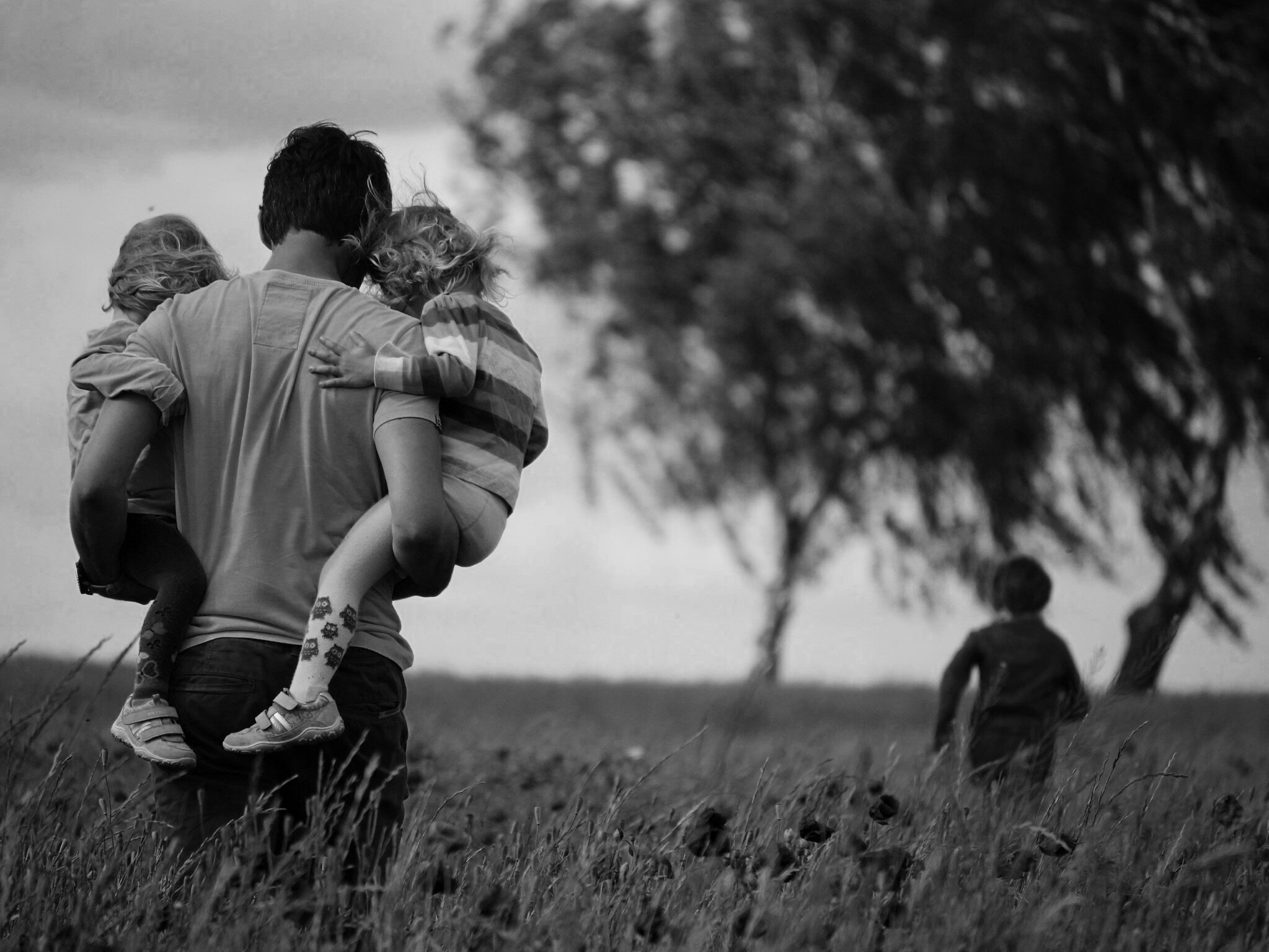 How does attachment theory impact my romantic relationships?