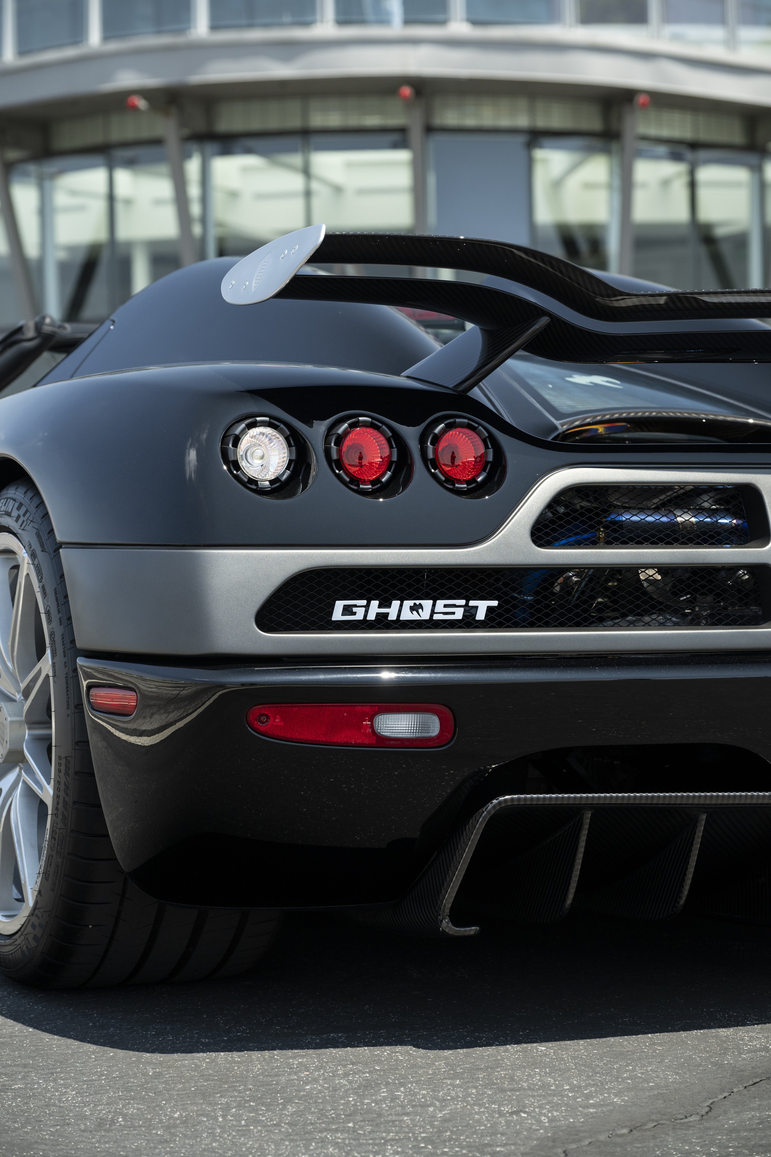 JC25_r0165 2008 Koenigsegg CCXR_039_VERTICAL.jpg