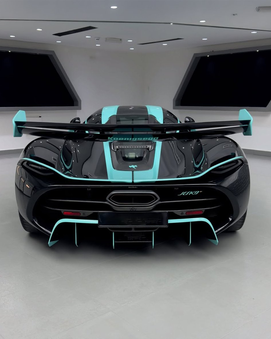 Respecced Jesko Dubai 72955.JPG