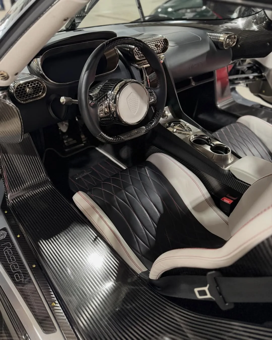 Regera 7208 eddiex616-4.jpg