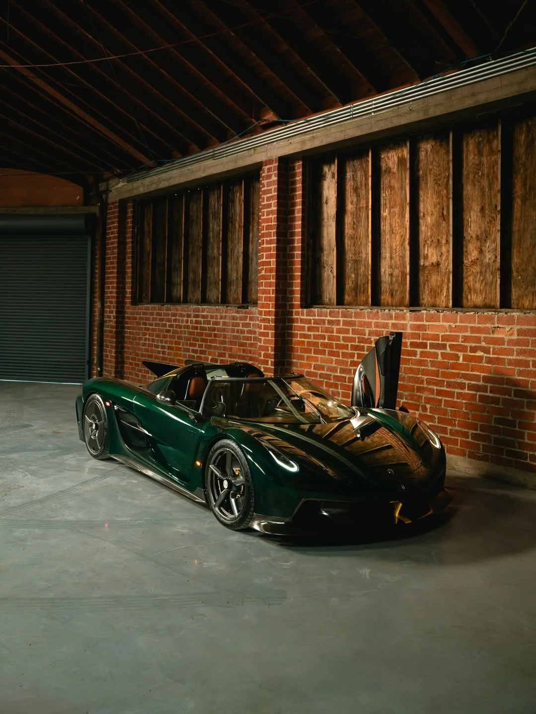 Jesko Absolut 7503 Ogara-2.jpg