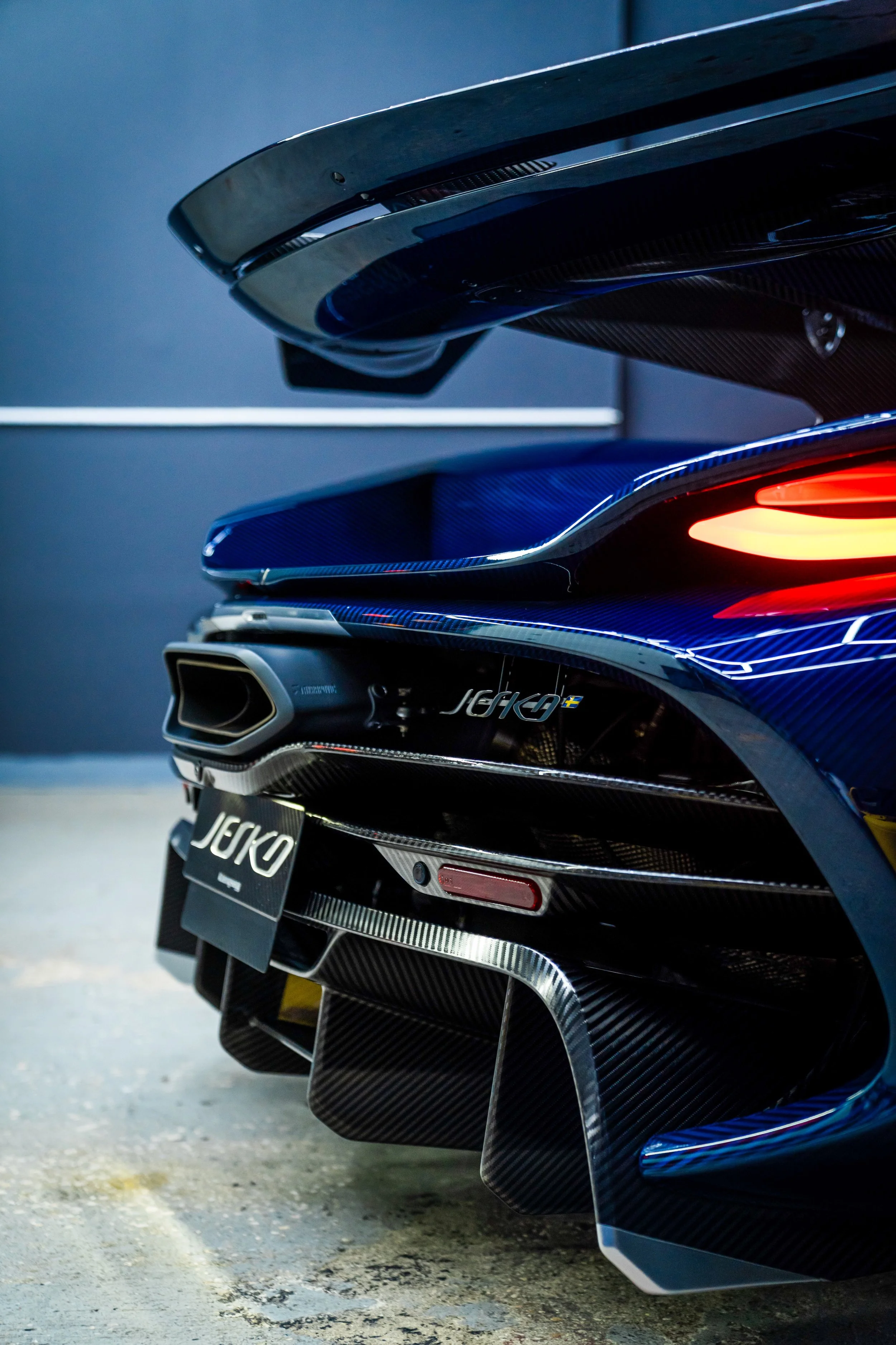 Jesko 7265-17 copy.jpg