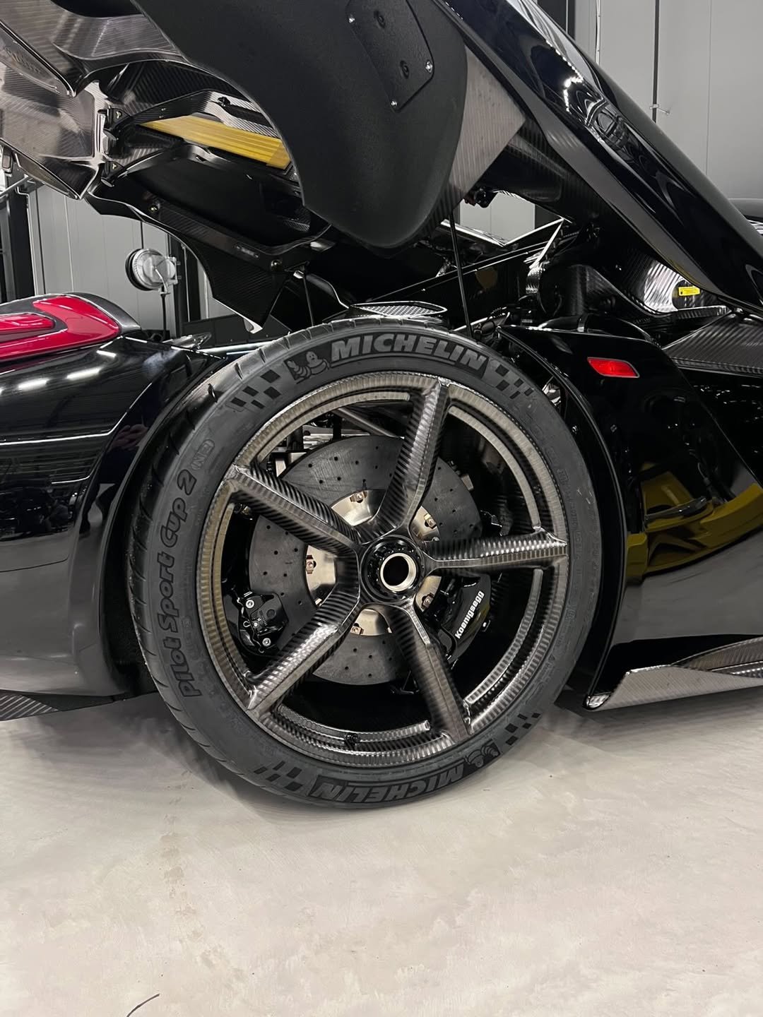 Godzilla Jesko-5.jpg