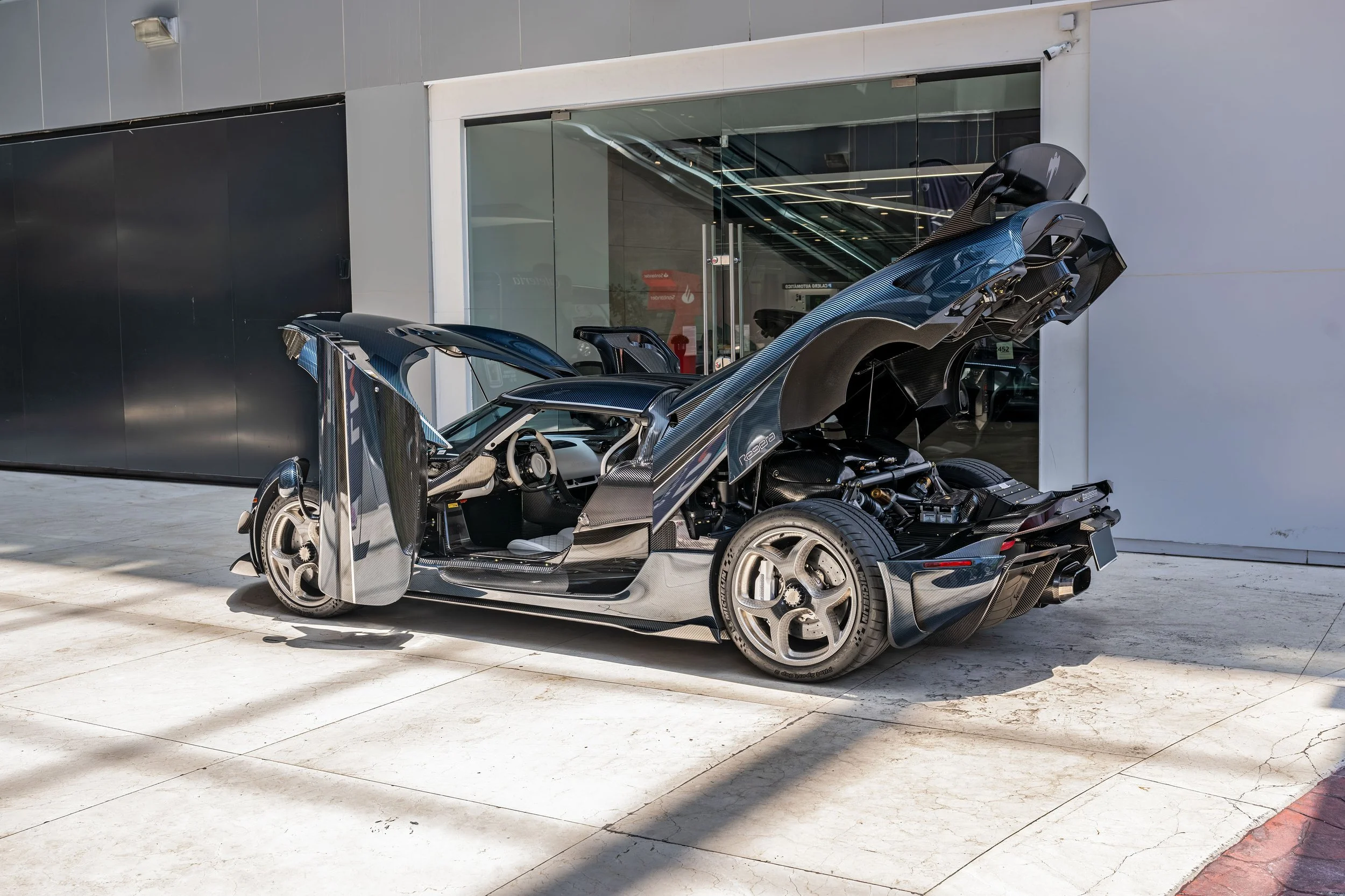 2020-Koenigsegg-Regera_1466425.jpg