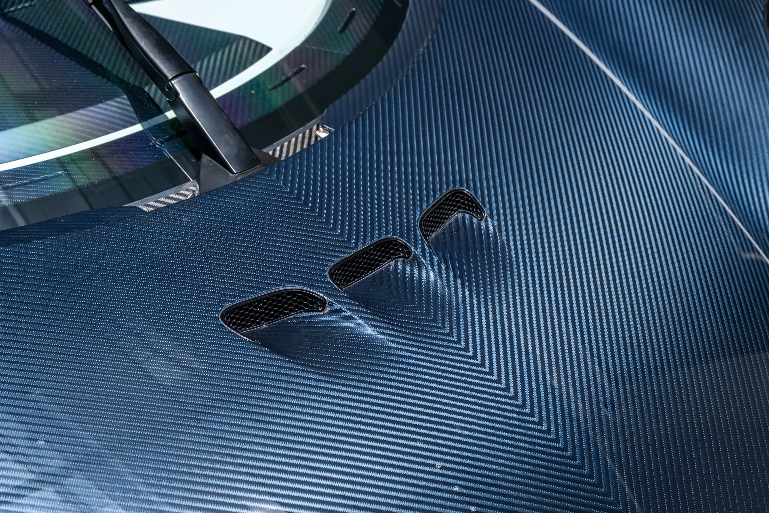2020-Koenigsegg-Regera_1466435.jpg