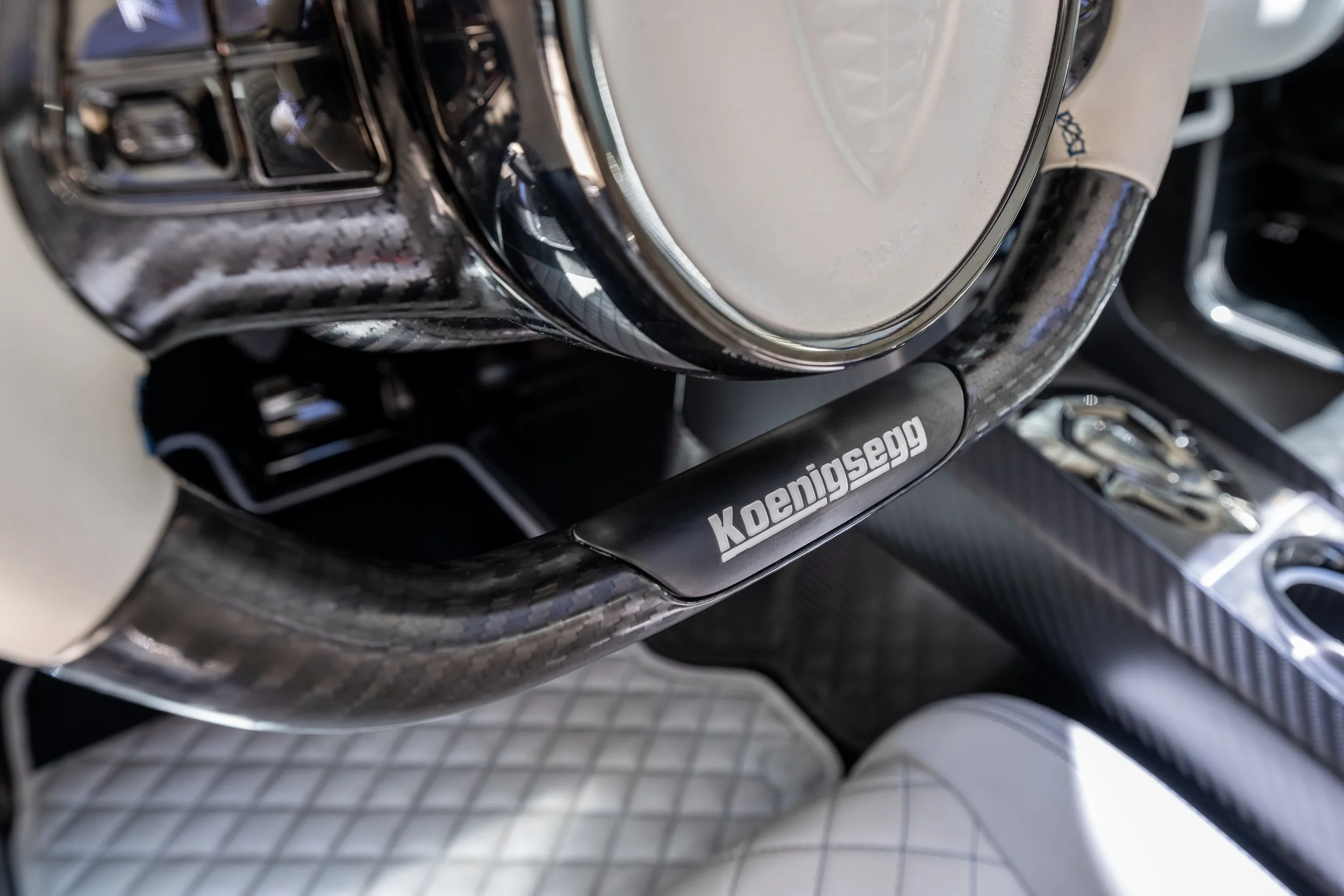 2020-Koenigsegg-Regera_1466458.jpg