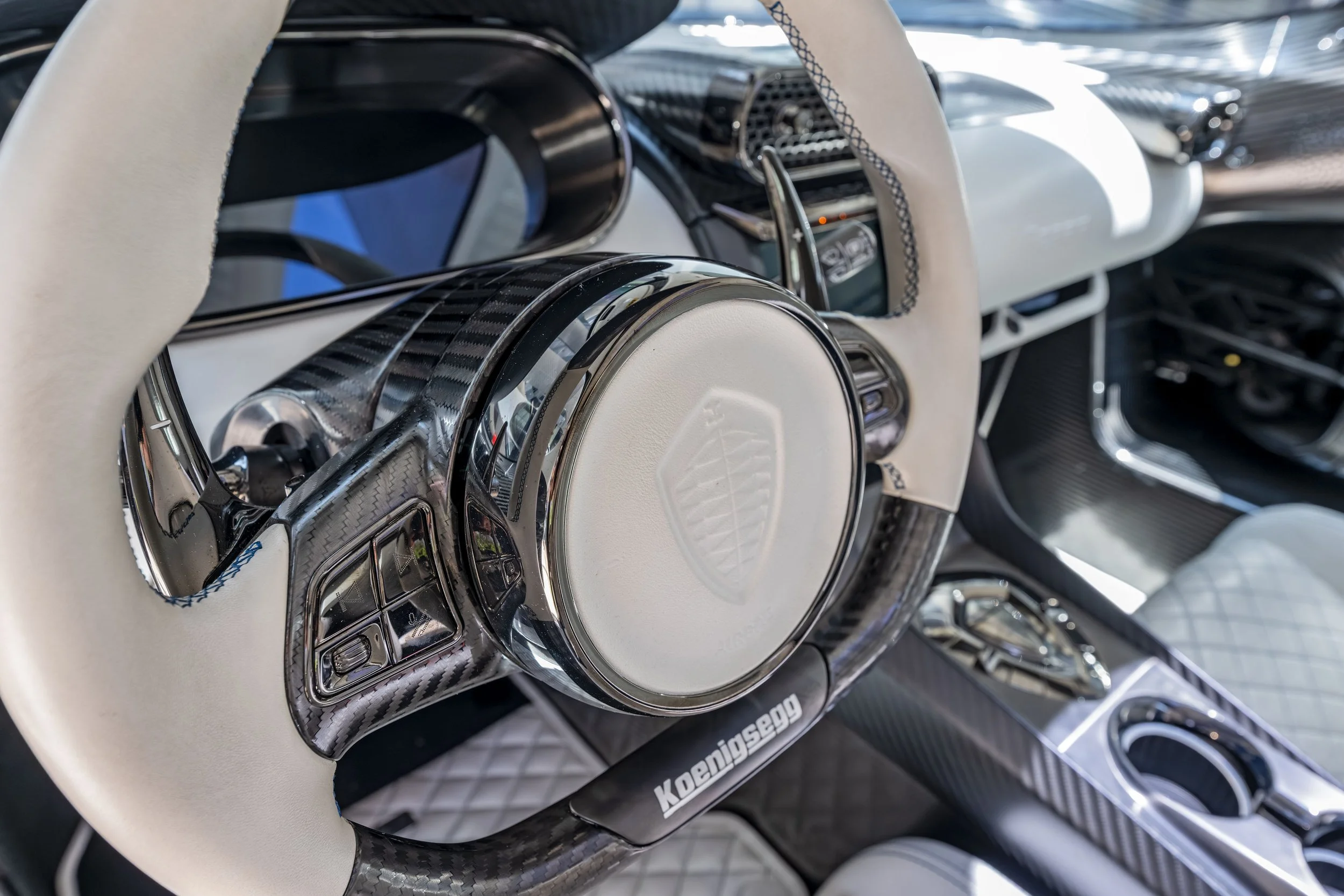 2020-Koenigsegg-Regera_1466460.jpg