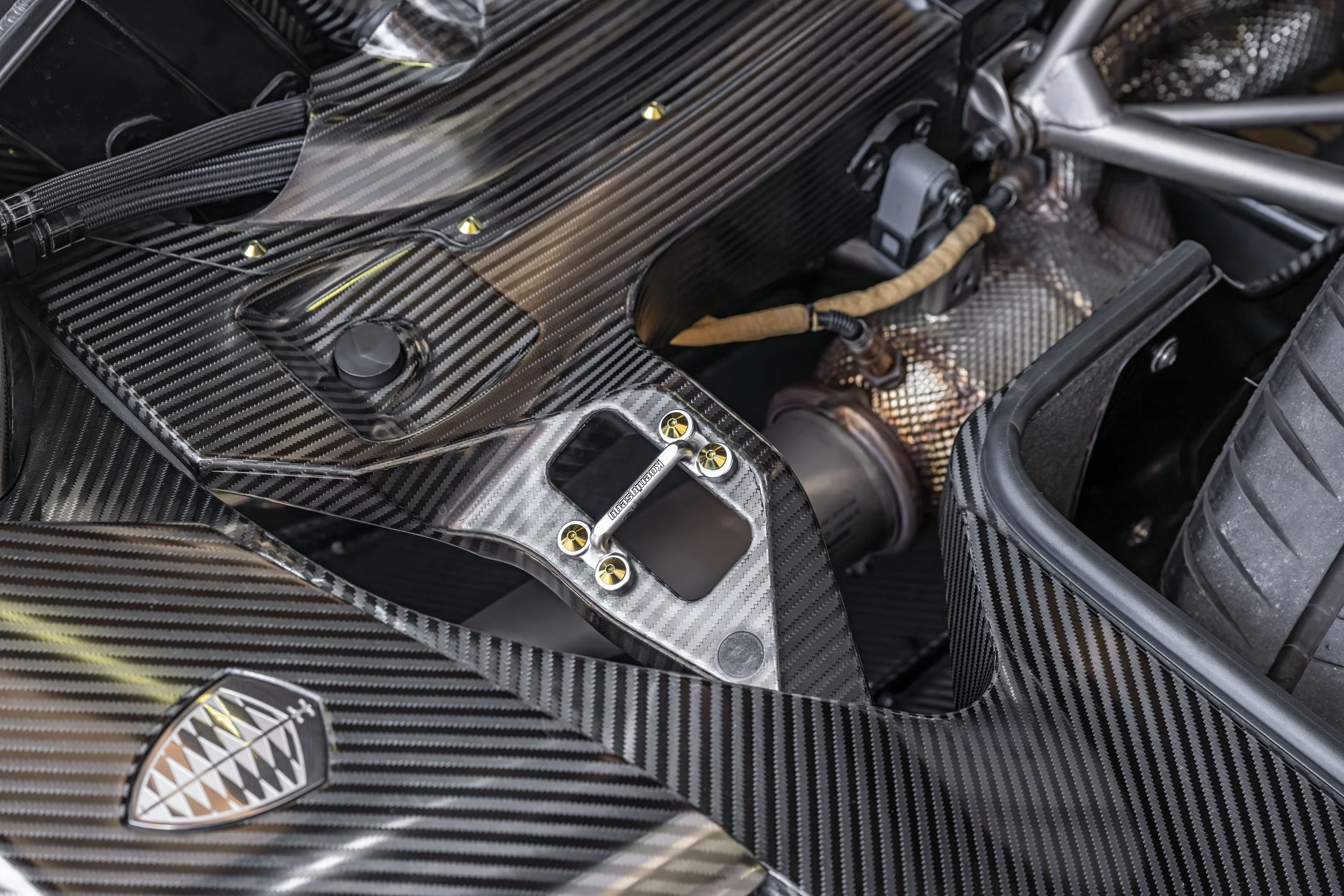2020-Koenigsegg-Regera_1466474.jpg