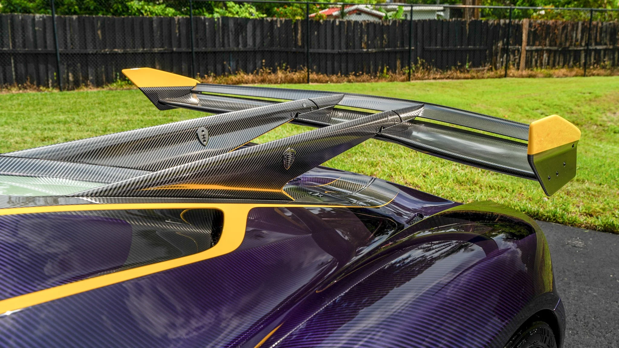 Koenigsegg Jesko 7302 Purple Carbon Mecum 2026-44.jpg