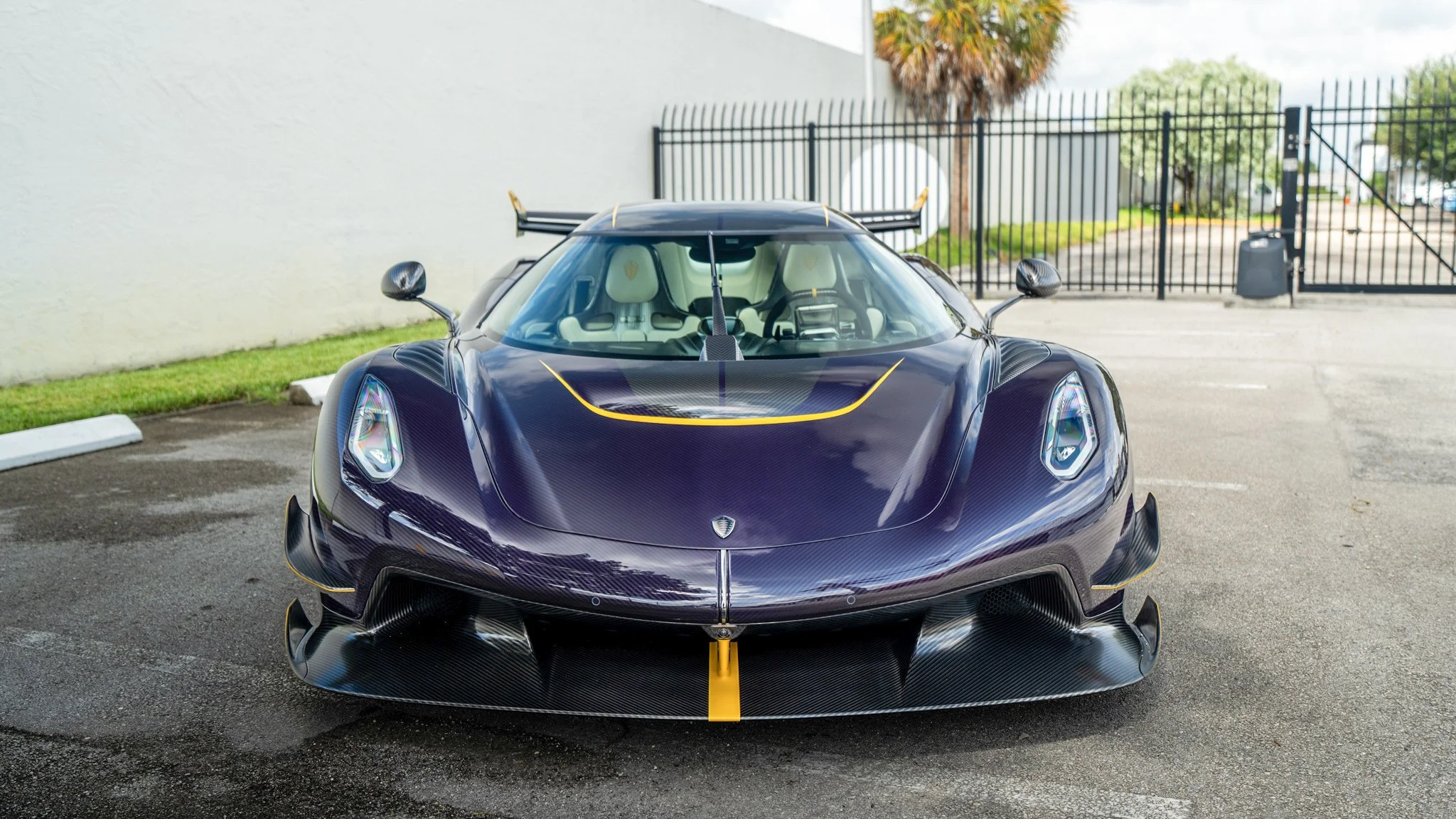 Koenigsegg Jesko 7302 Purple Carbon Mecum 2026-8.jpg