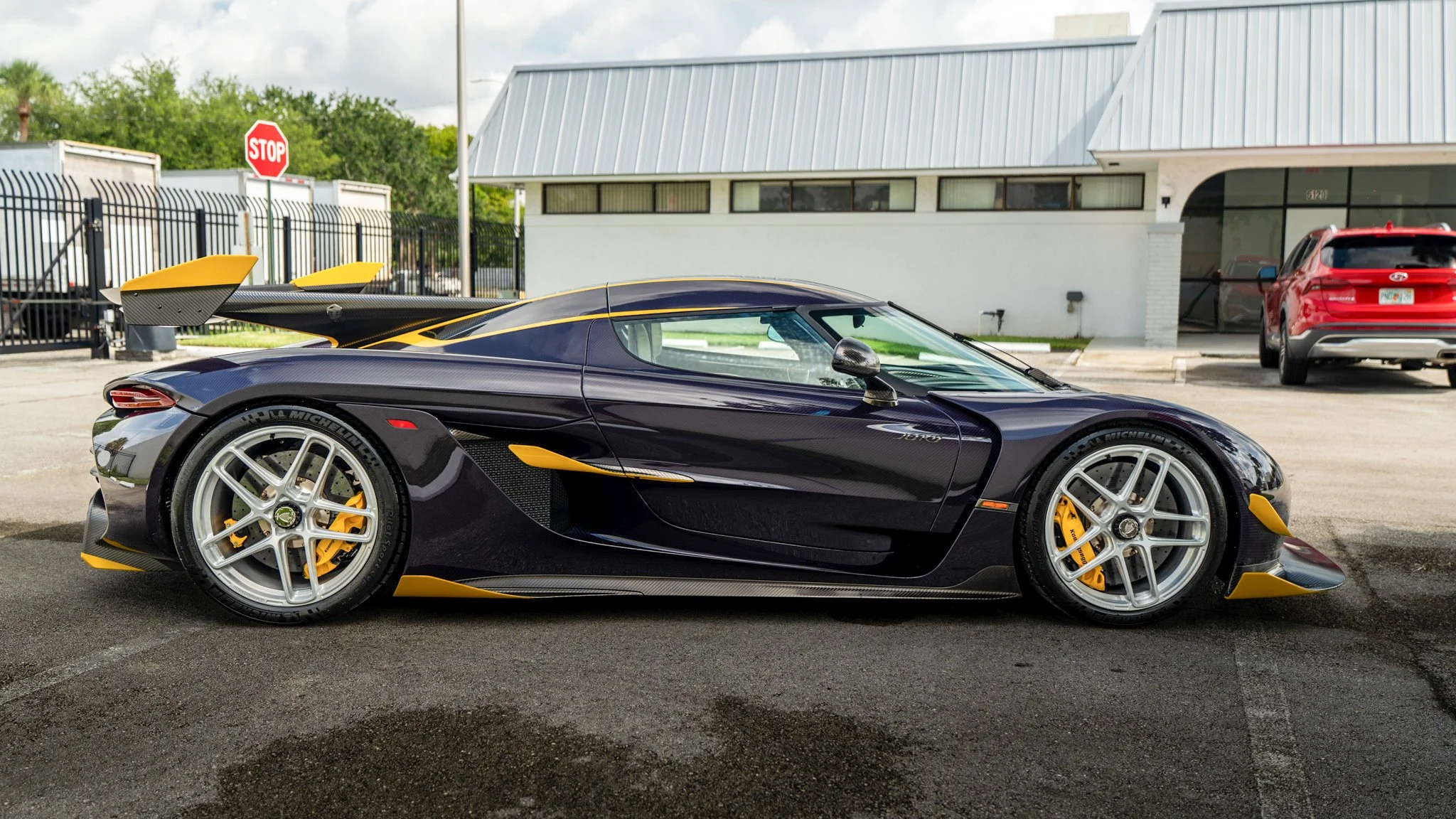 Koenigsegg Jesko 7302 Purple Carbon Mecum 2026-10.jpg