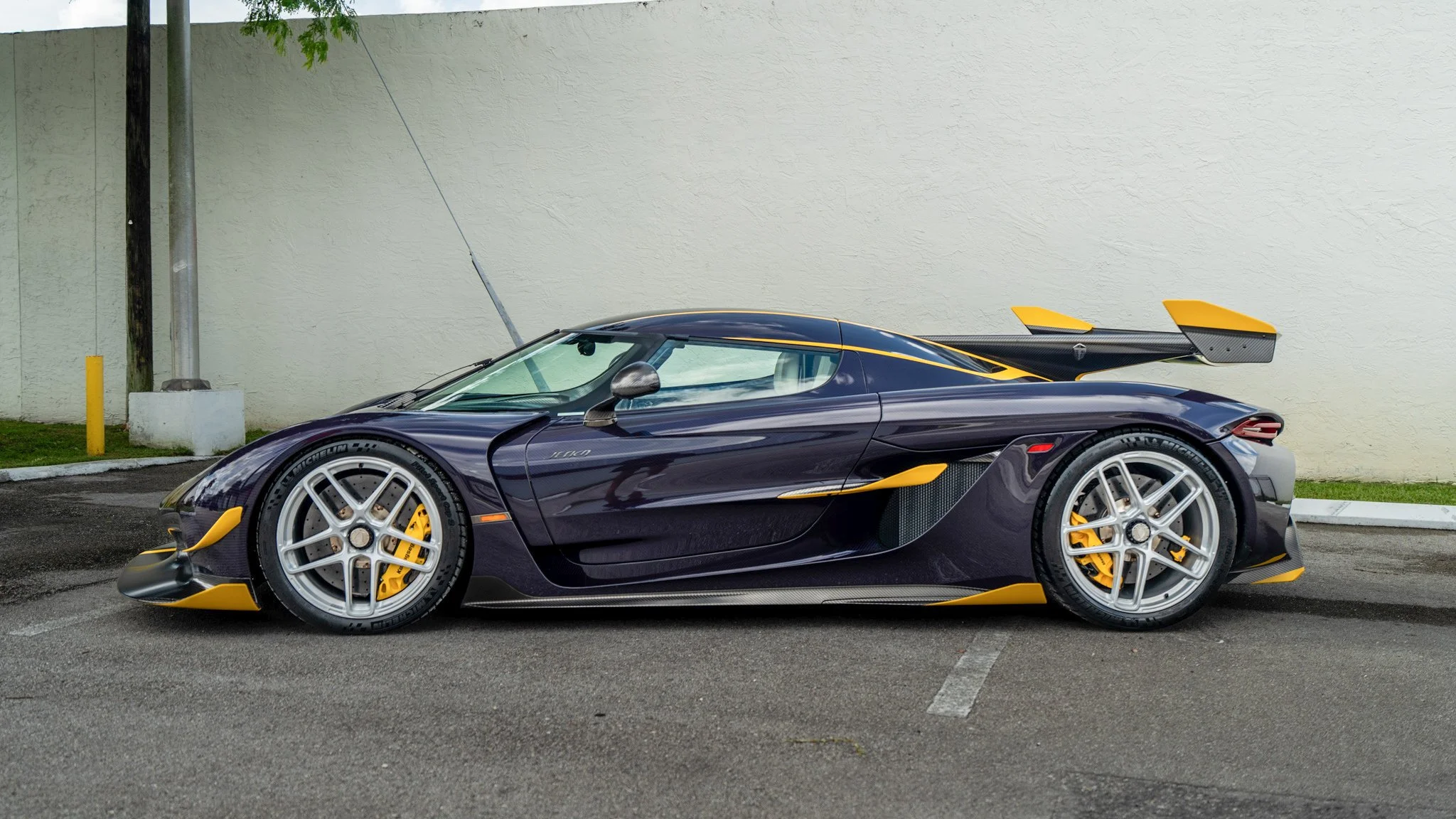 Koenigsegg Jesko 7302 Purple Carbon Mecum 2026-14.jpg