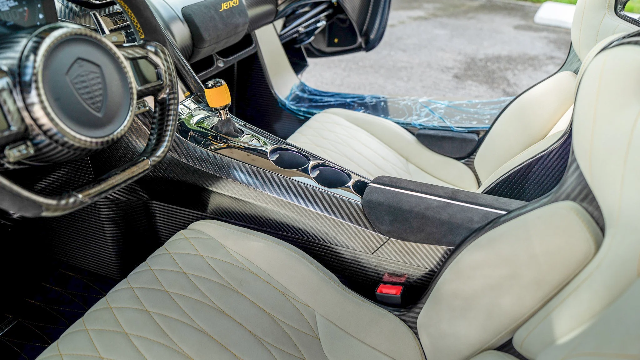 Koenigsegg Jesko 7302 Purple Carbon Mecum 2026-43.jpg