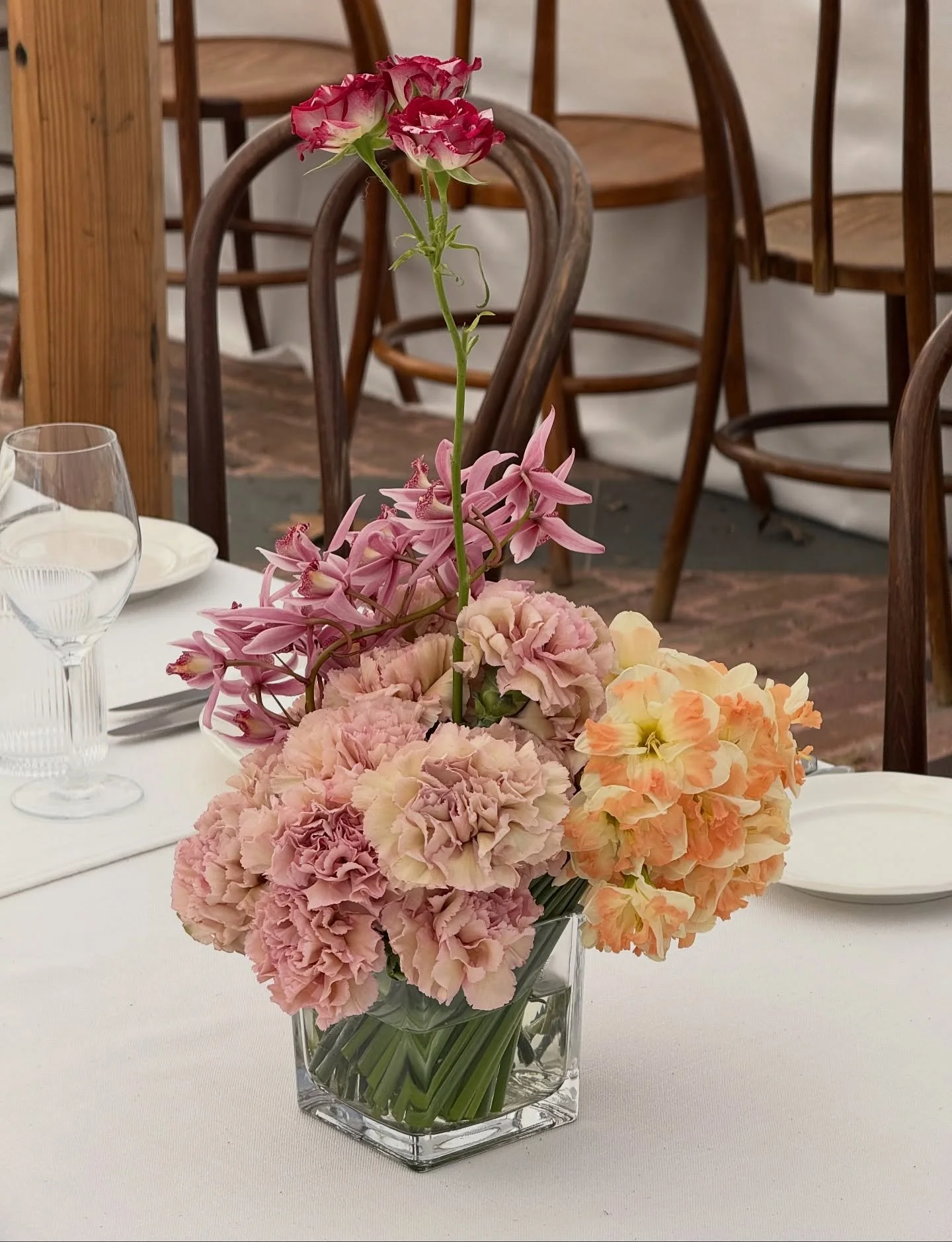 Pretty tablescape moments for E &amp; S 🩷

Venue: @redleafwollombi 
Content: @aniellabatten_content 
Florals: @ffoliar 
Design &amp; Styling: @loverslaneweddingsandevents 
Linen hire: @eventhiresyd 
Tableware: @ciao_pepis 
Stationery: @tamborinepres
