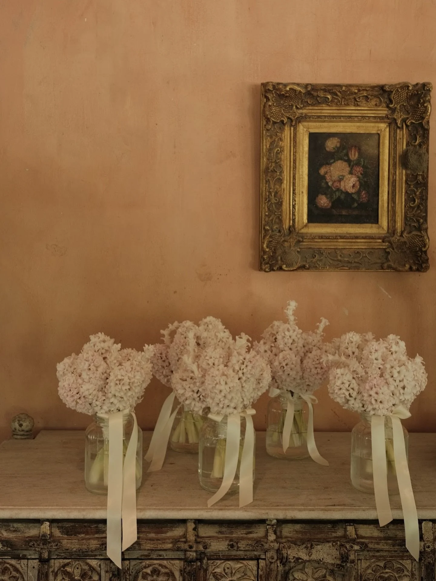 The sweetest maids bouquets waiting for their time in the spotlight 🤍 For Niamh&rsquo;s girls, created by one of our forever favourites @thenakedfloristau