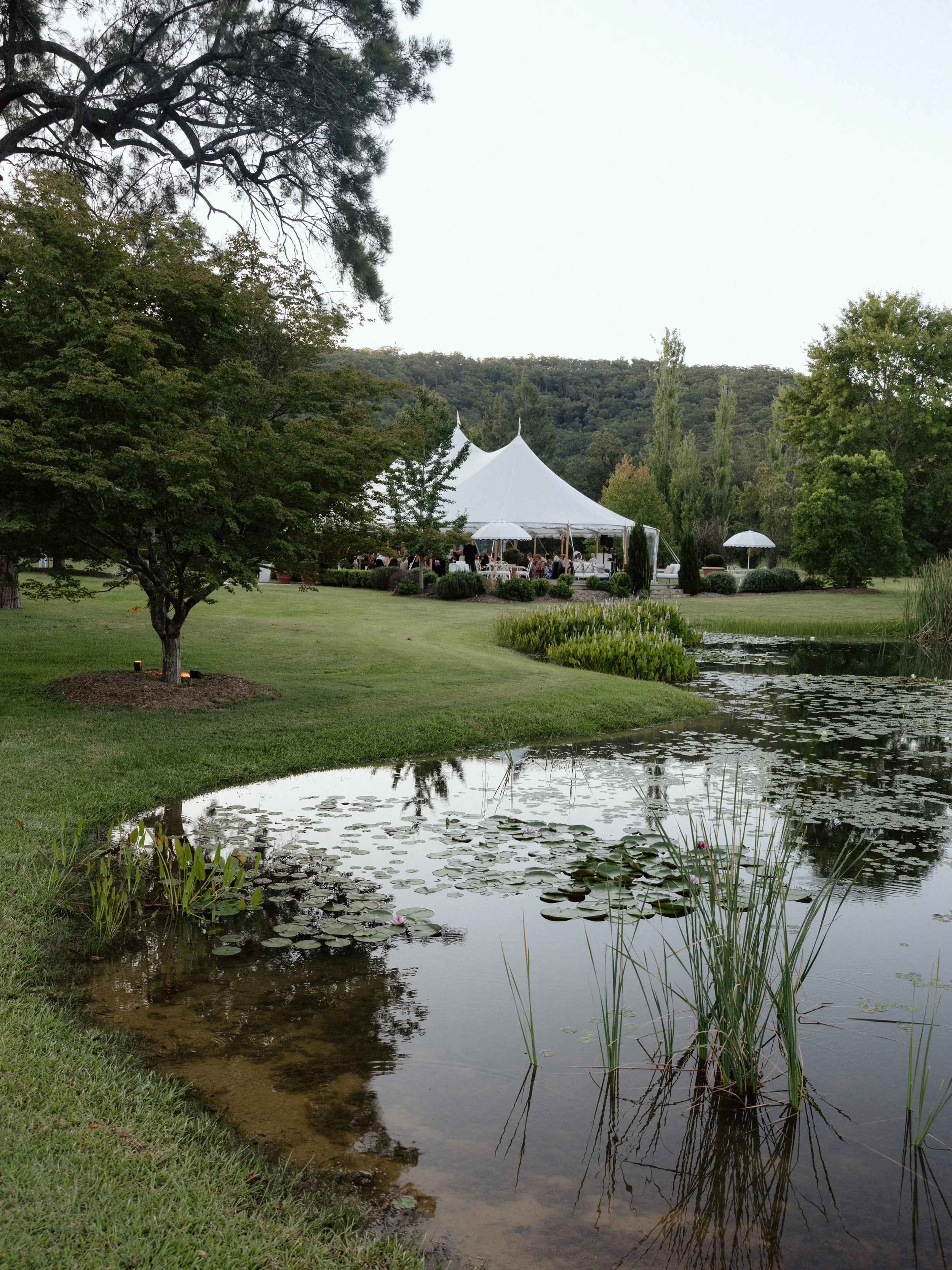 N &amp; T, part two.

A traditional hora entrance paying homage to our grooms heritage, sax in full swing, and a dance floor already alive.

An unexpected floor plan, soft pinks, hydrangea and candlelight to finish.

Venue: @redleafwollombi
Catering 