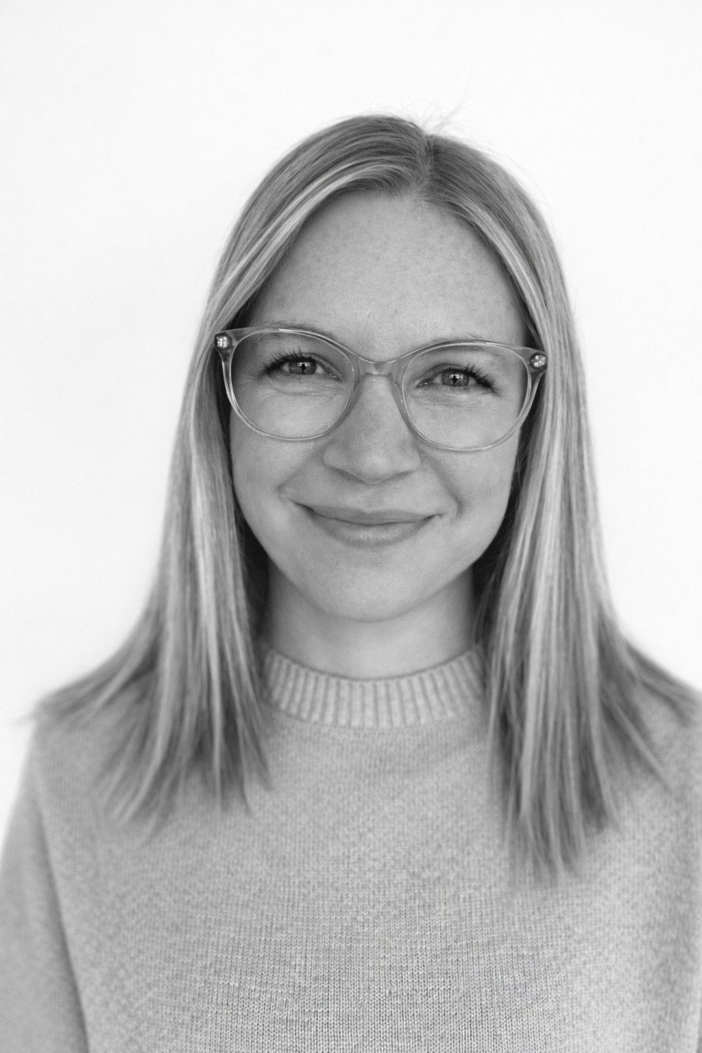 Black and white photo of Katherine Davies, Educational Psychologist at Te Wheke