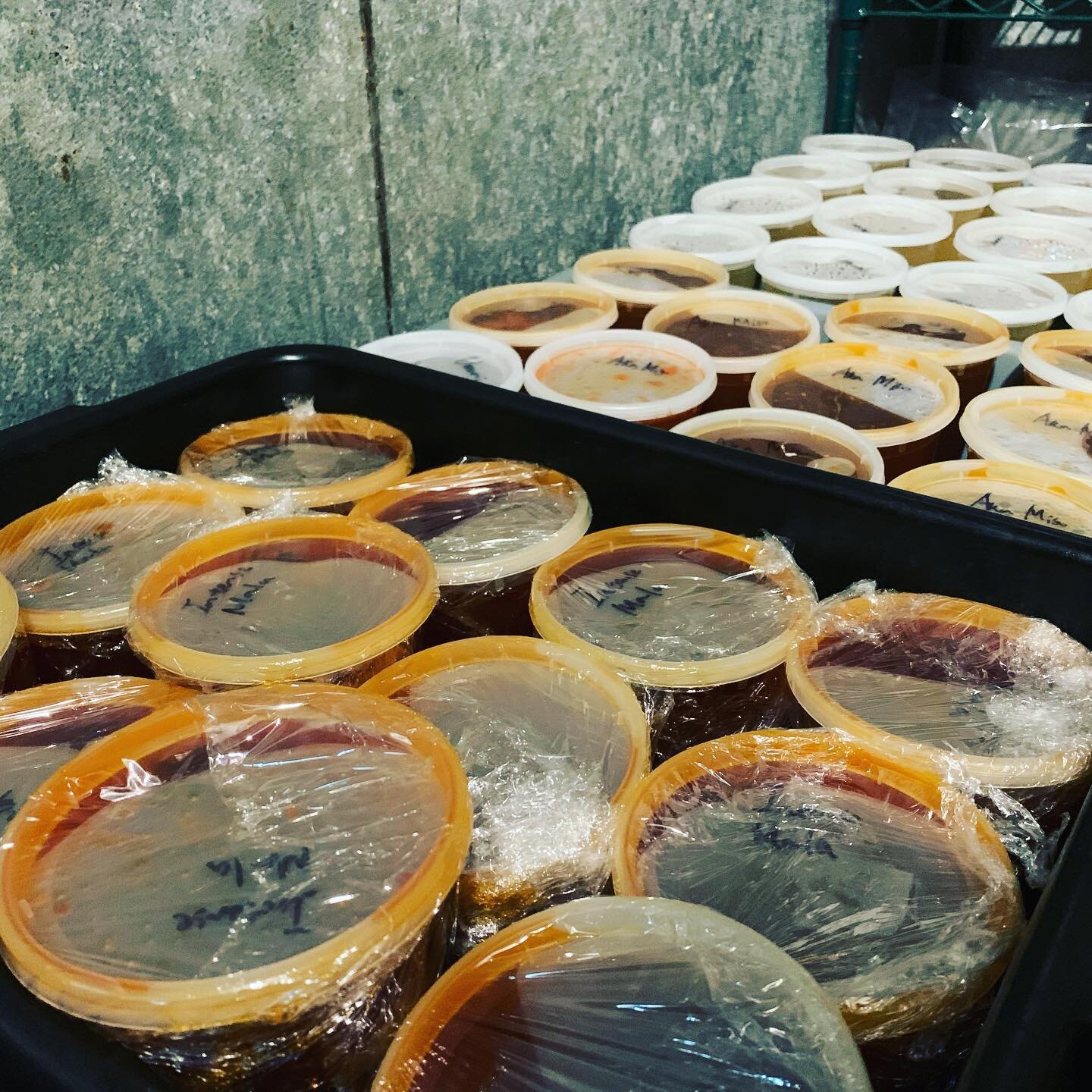 Hundreds of Dashi Stocks &amp; American Wagyu Beef for our loyal customers during Christmas!! We proudly serve best shabu shabu from personal order to catering orders from companies. Your best Shabu happened only @ Taichi!!

#shabushabu #sukiyaki #to