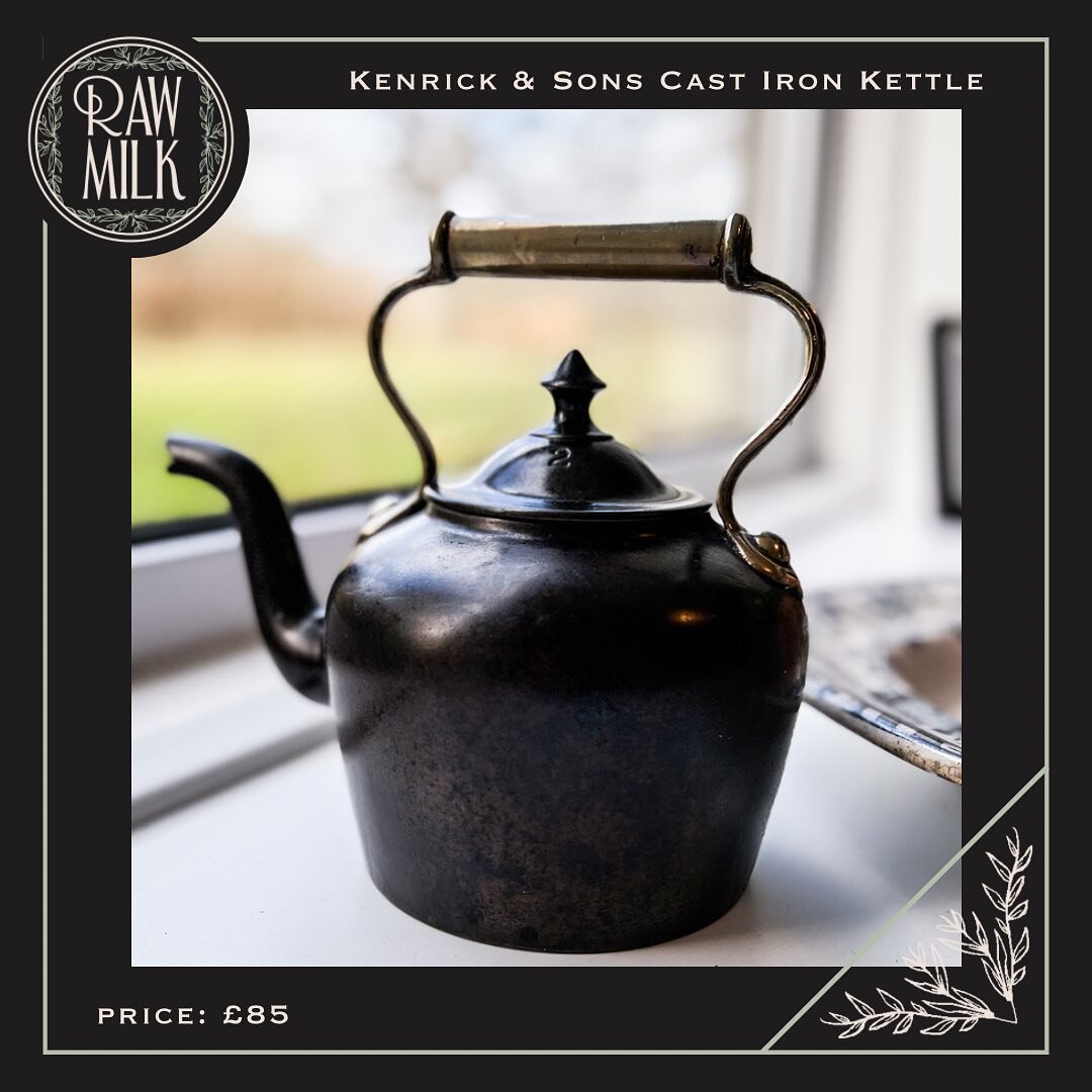 This petite cast iron kettle it&rsquo;s just incredible! An example of fantastic Victorian craftsmanship, lovingly restored to use by my own wee hands!
