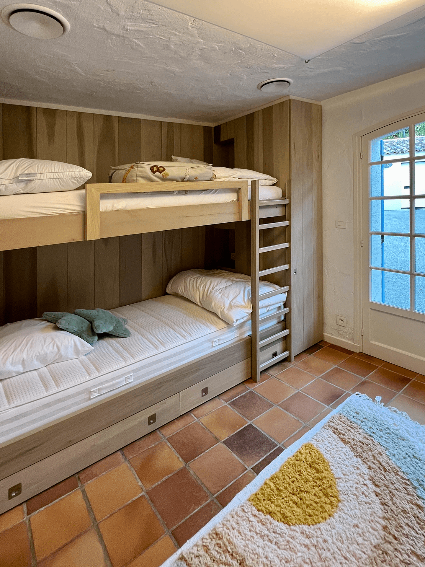 Stapelbed in slaapkamer