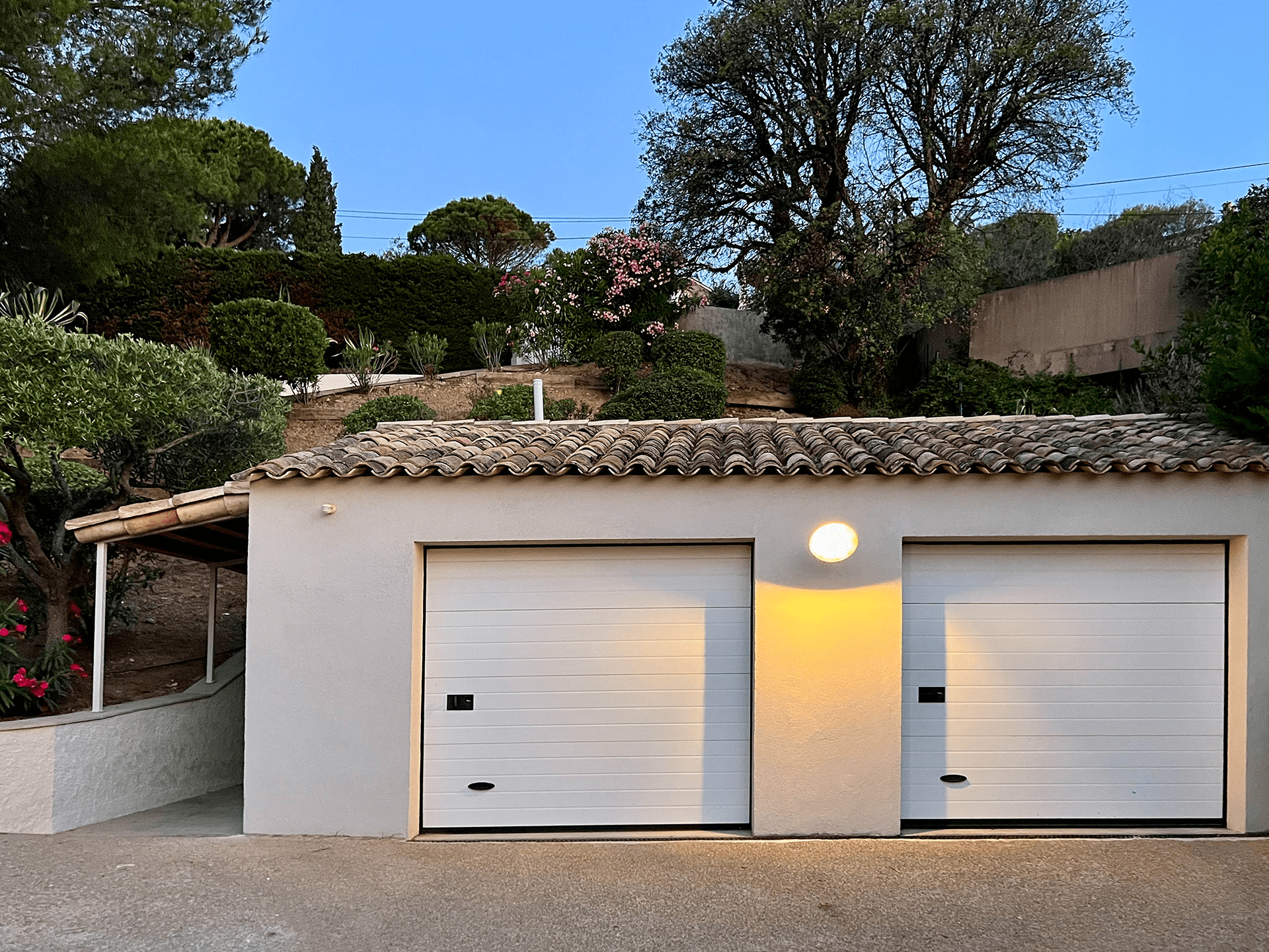 Garage met 2 poorten
