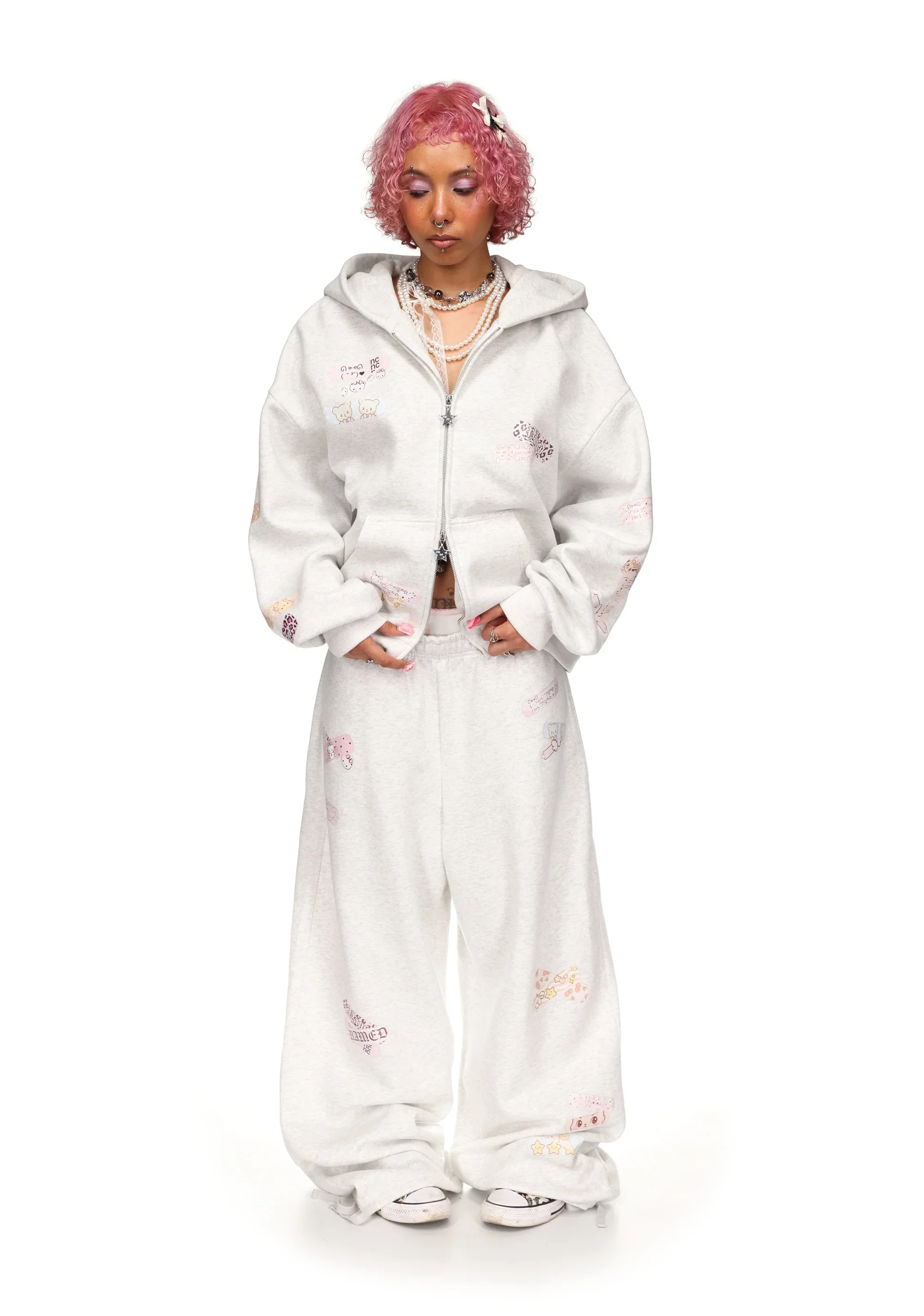 stitch-teddy-oversized-sweatpants-white-marl-1_2feec180-9241-4f6e-adf9-23fb03509612.webp