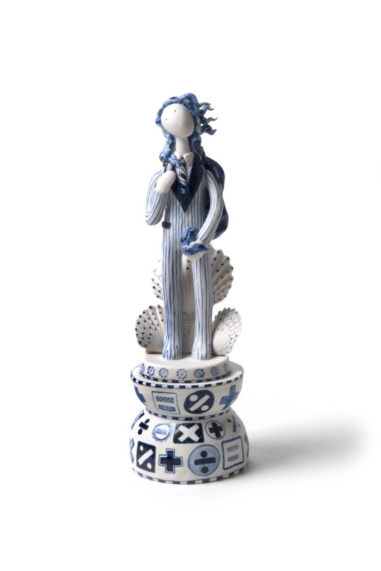 A Business Mind 2013
porcelain
H40  x W12 x D12 cm 
