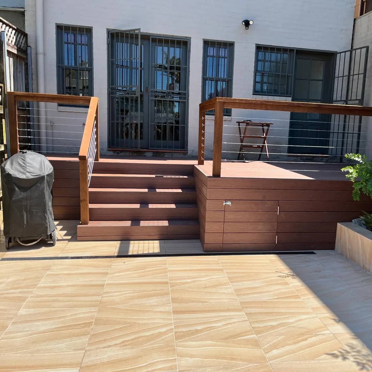 You&rsquo;re Not Limited By Limited Space 💥 

This Yard Was Completely Refreshed With The Installation of a New Deck, Sandstone Tiles, Turf, and a Raised Garden Bed. 

Our Clients Can Now Make The Most of Their Space 🌿

#sydneylandscaping #sydneyla
