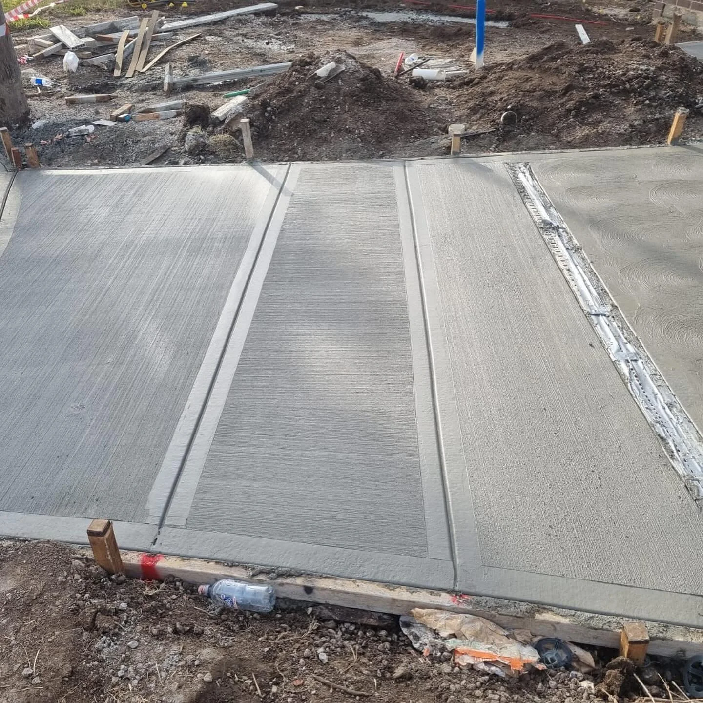 Today&rsquo;s Pour - Cove, Broom, and Compliant 👌🏼 Stay Tuned for the Rest of The Job. 

#concrete #landscape #sydneylandscaper #sydneylandscaping #fencing #concreting #driveway #landscapeconstruction #sydneylandscapeconstruction