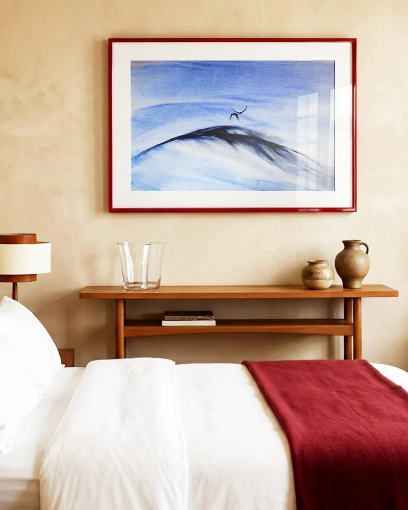 40013282-pictufy-red-hotel-room-matt-2x3-m-portrait.jpg