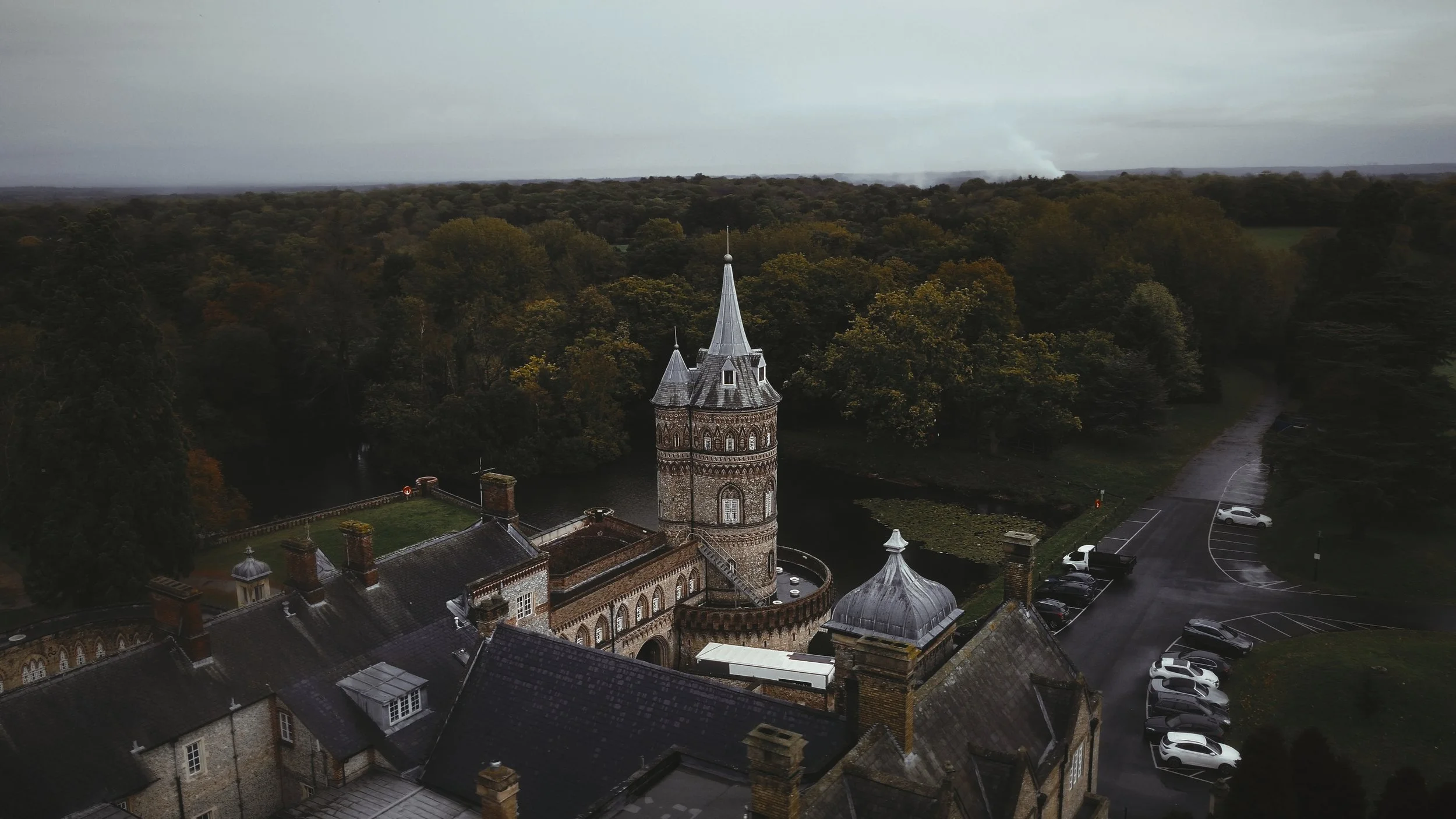 cinematic De Vere Horsley Estate wedding films by wedding videographer Luke Batchelor Productions